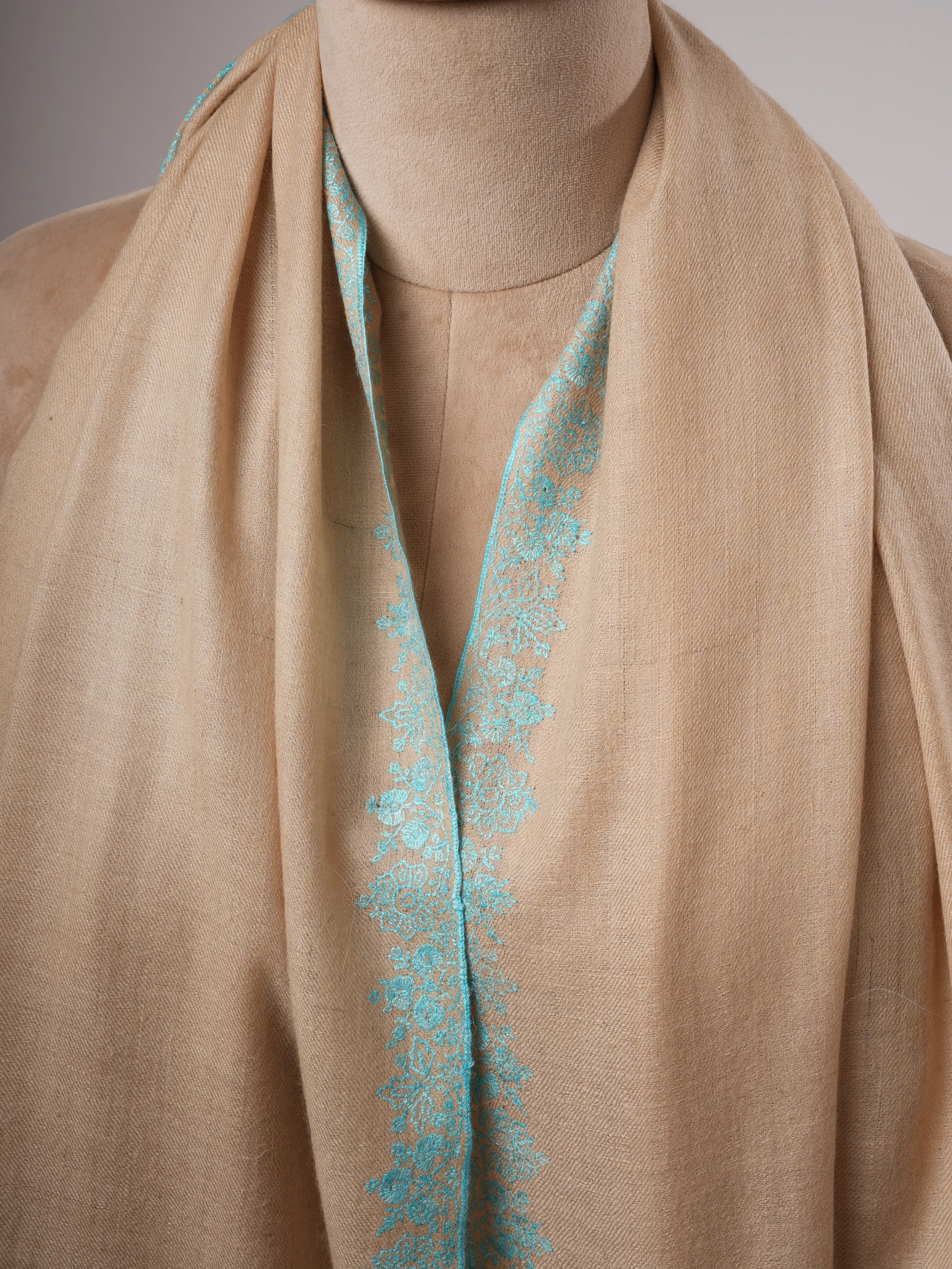 Hashia Embroidered Baby Soft Kashmiri Pashmina Shawl – Elegant Handwoven Luxury Shahkaar