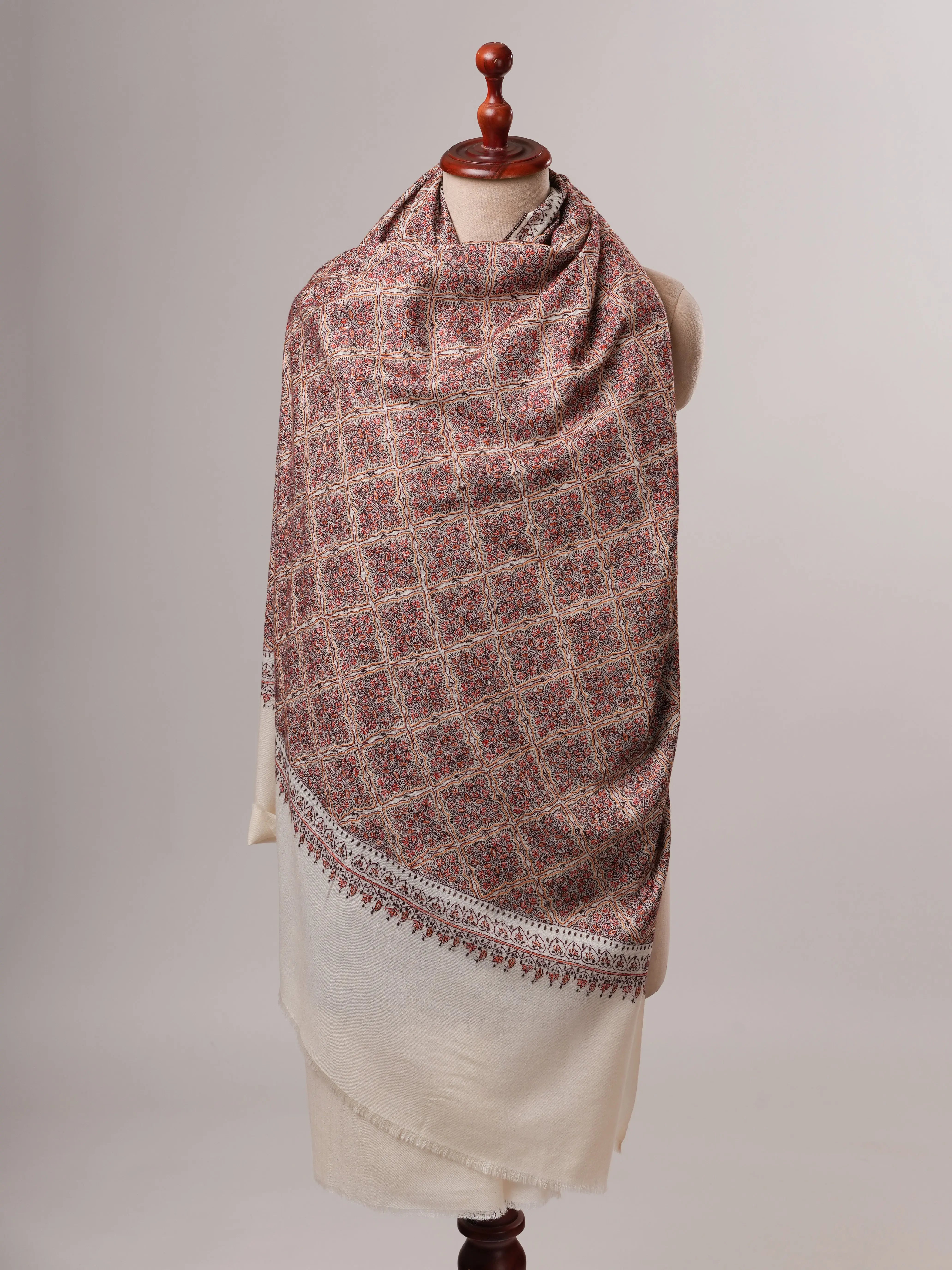 Fine Wool White Shawl with Handcrafted Jamavar Embroidery Shahkaar