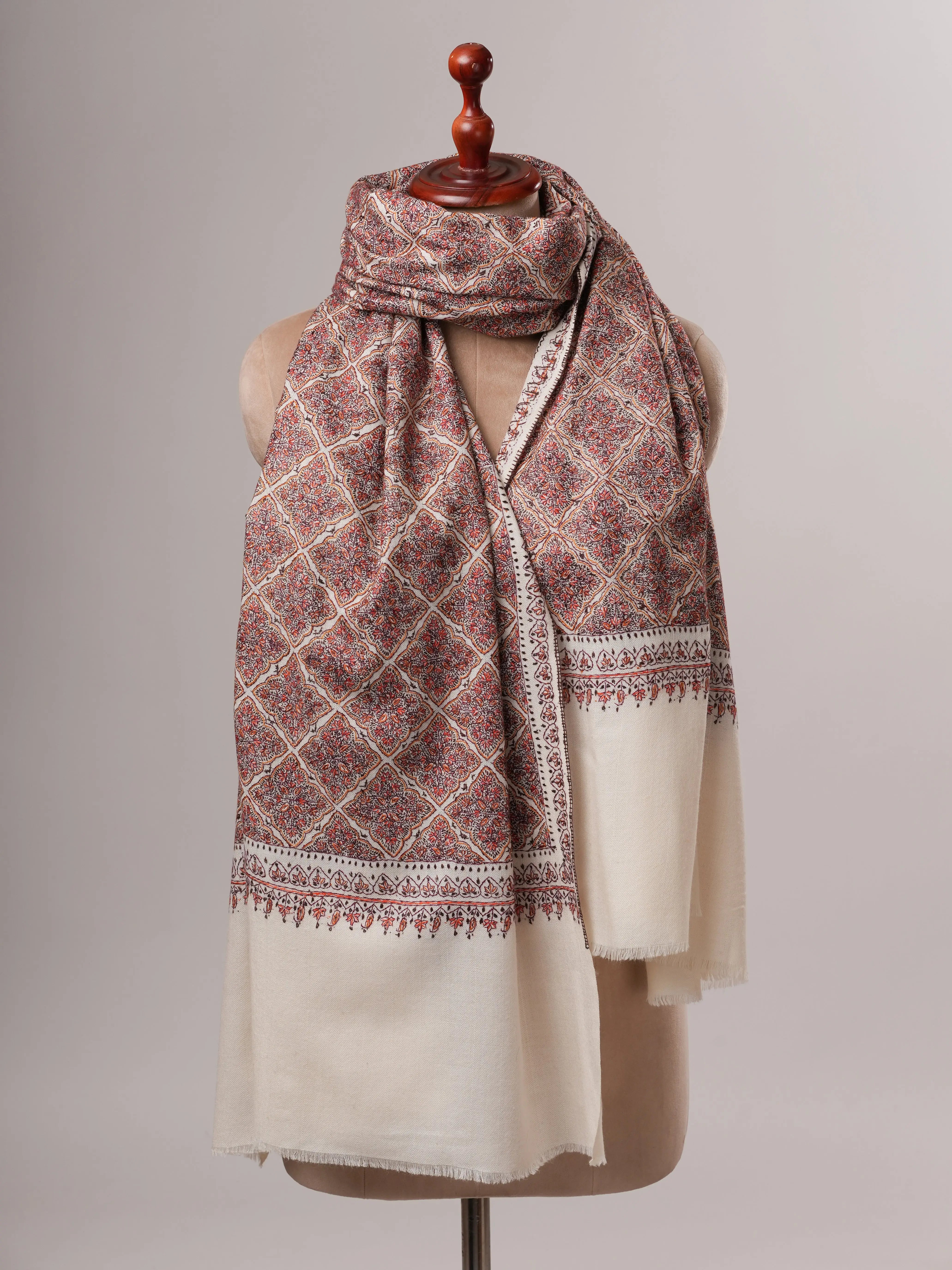 Fine Wool White Shawl with Handcrafted Jamavar Embroidery Shahkaar