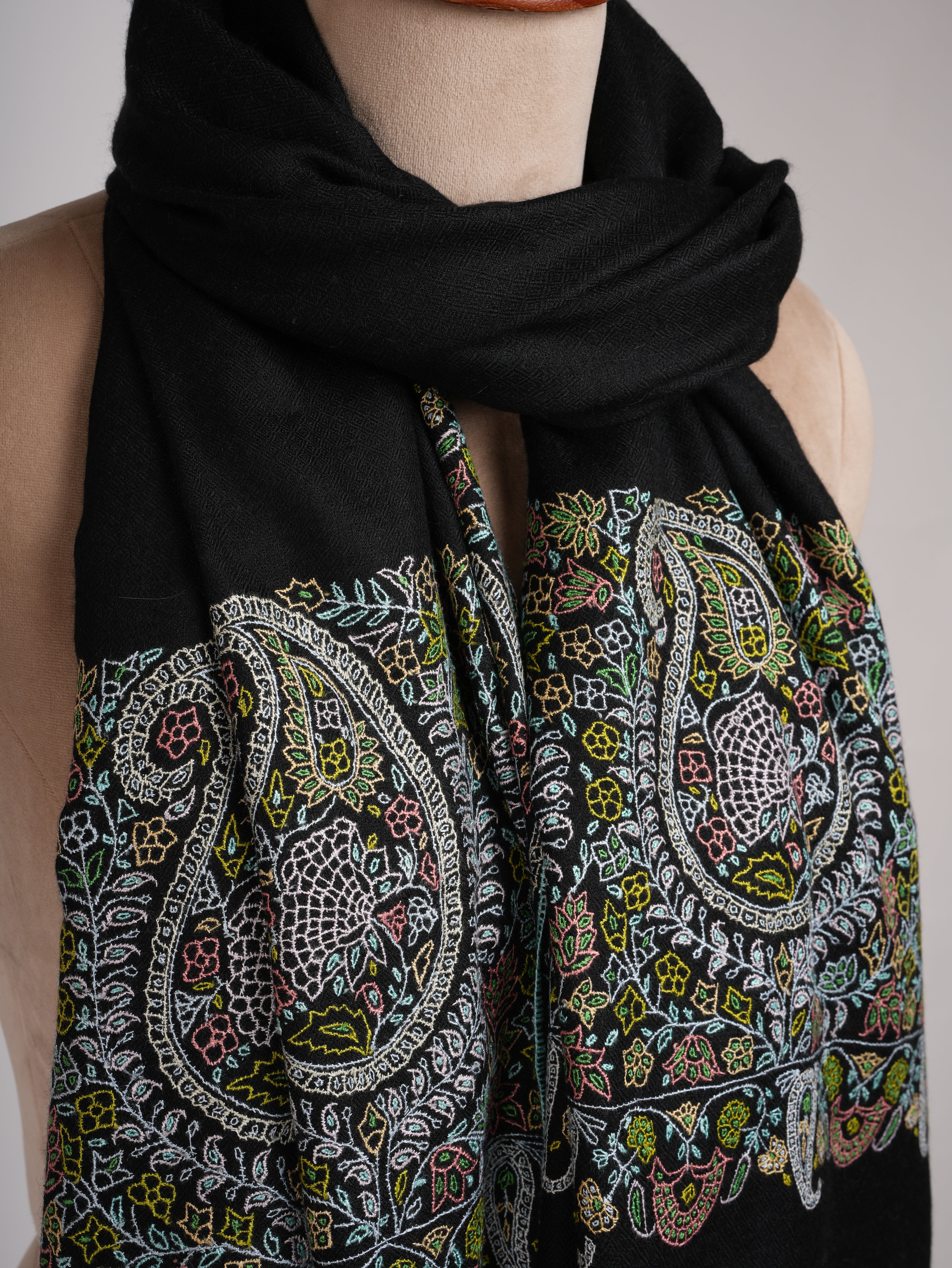 Palla Embroidered Jet black Pashmina Shawl