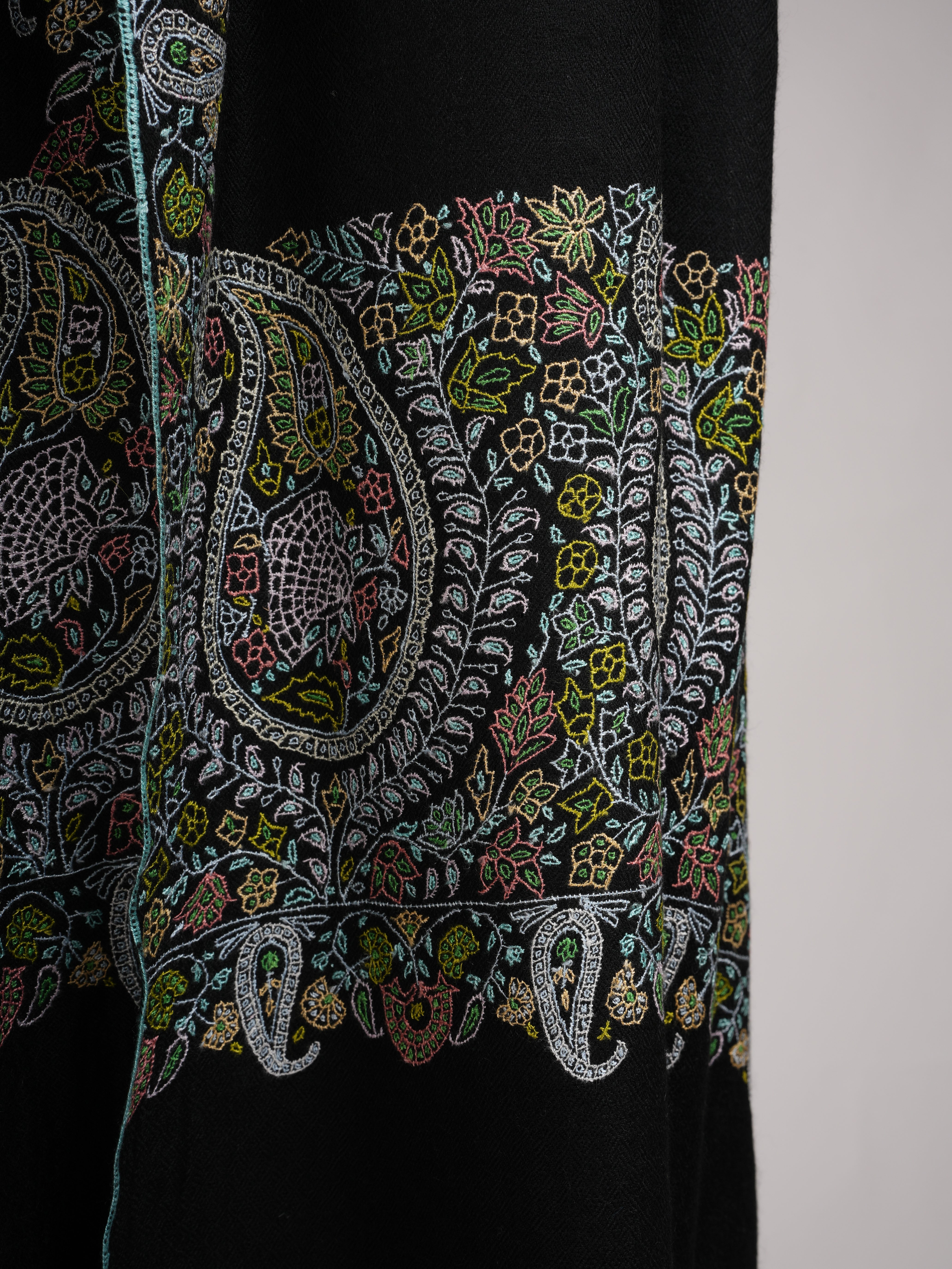 Palla Embroidered Jet black Pashmina Shawl