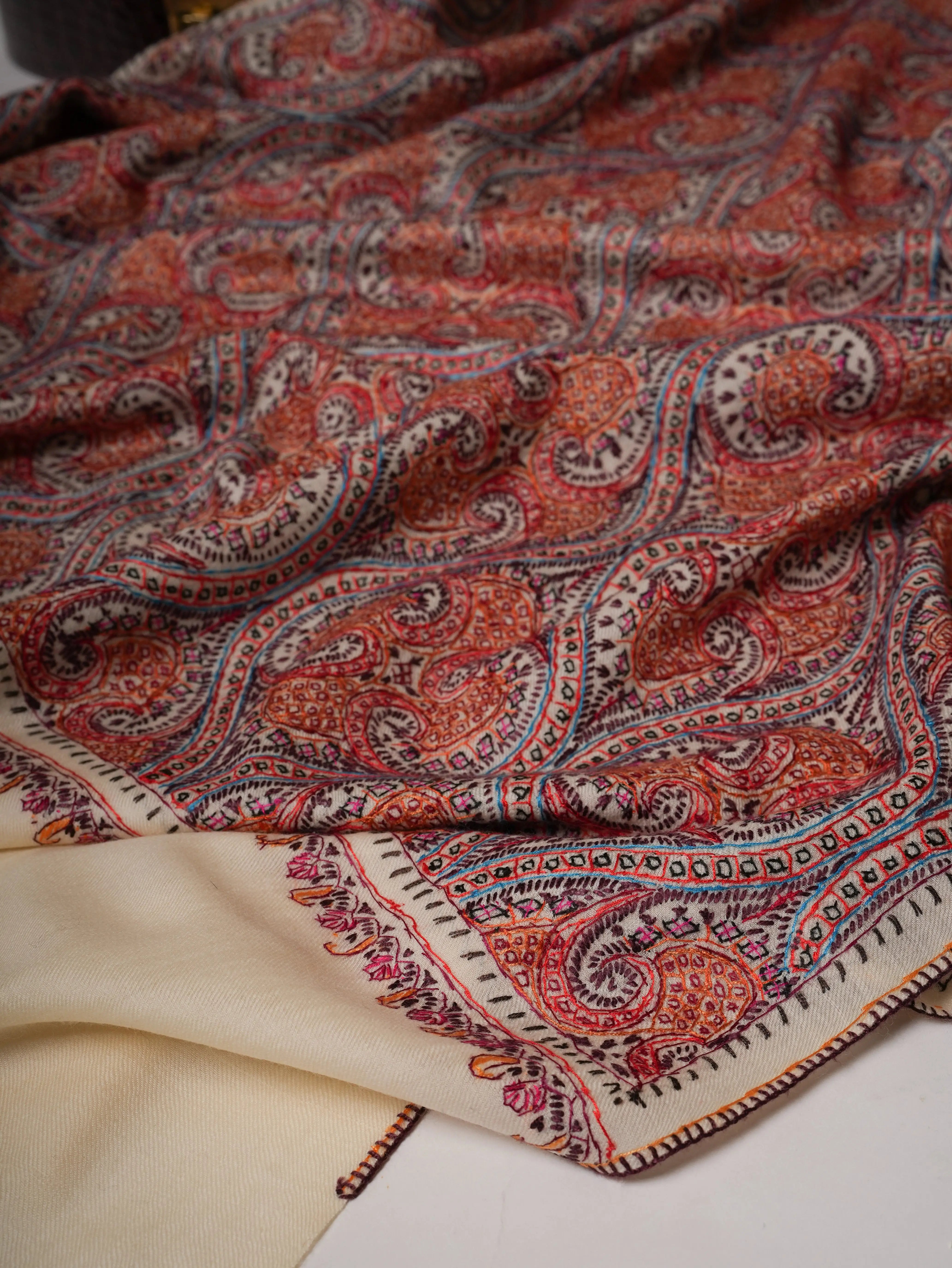 Ivory Hand Embroidered Fine Wool Jamavar Shawl Shahkaar