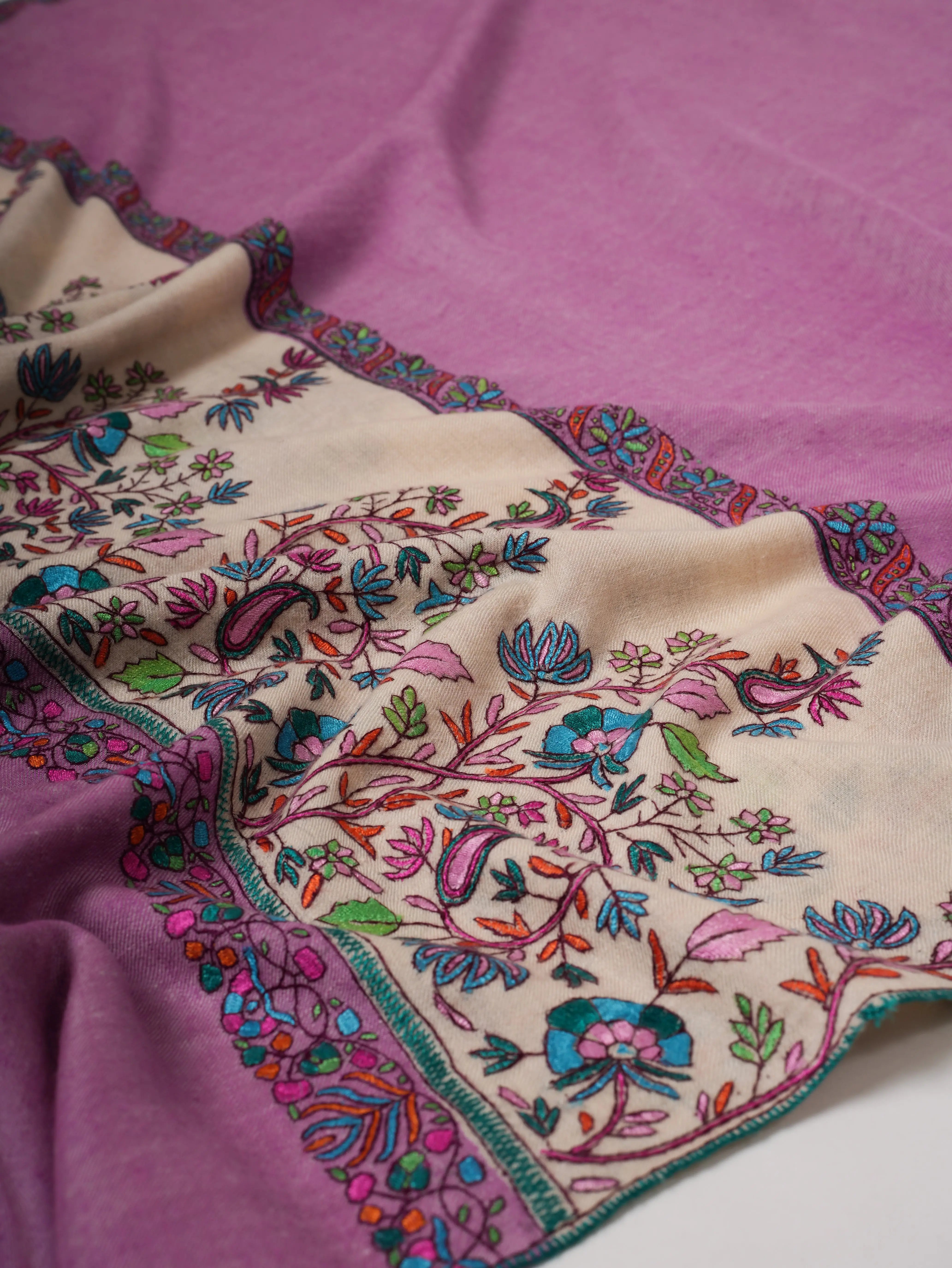 Pashmina Shawl – Hand Embroidered Palla with Papier machie Detailing Shahkaar