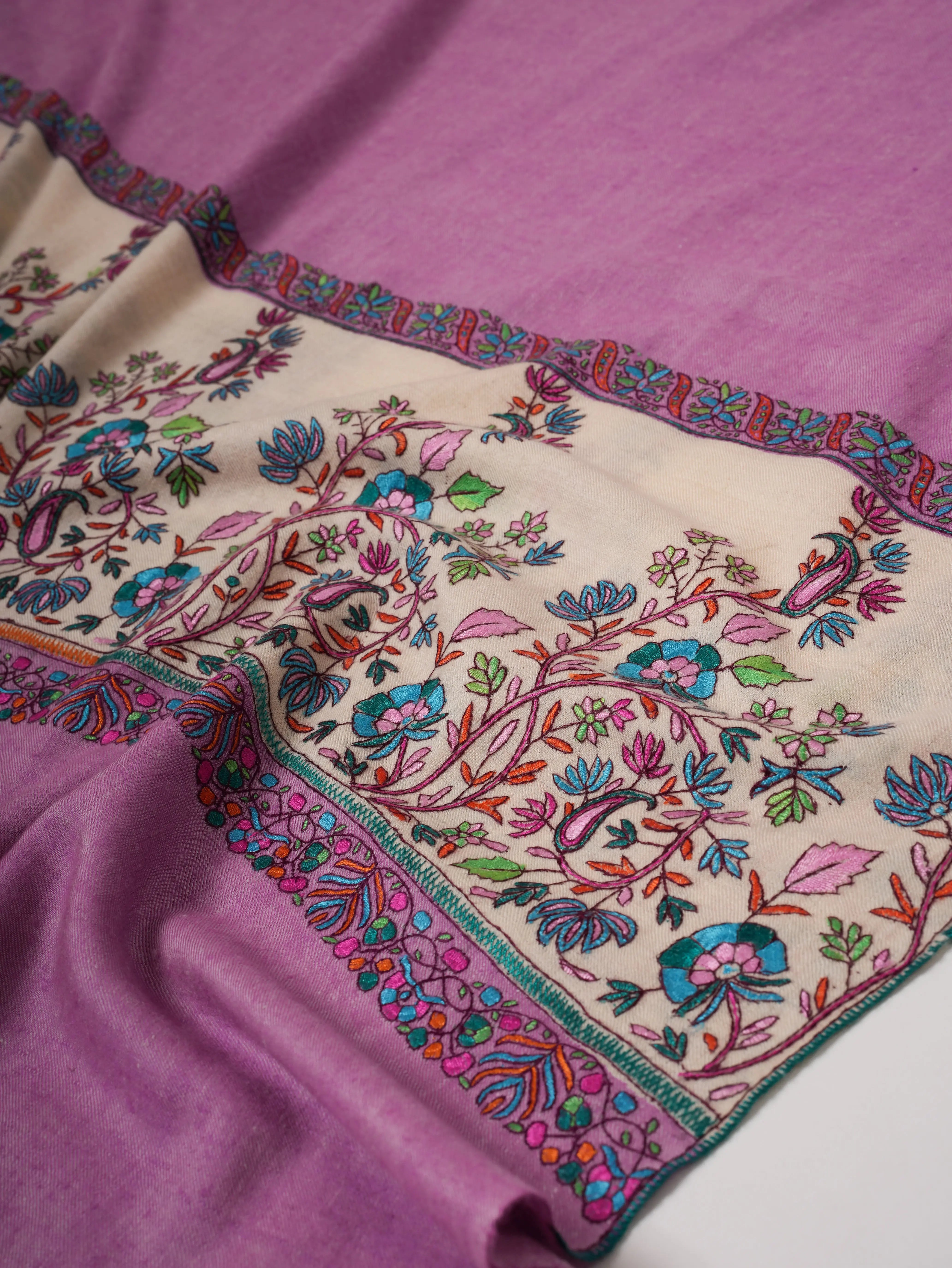 Pashmina Shawl – Hand Embroidered Palla with Papier machie Detailing Shahkaar