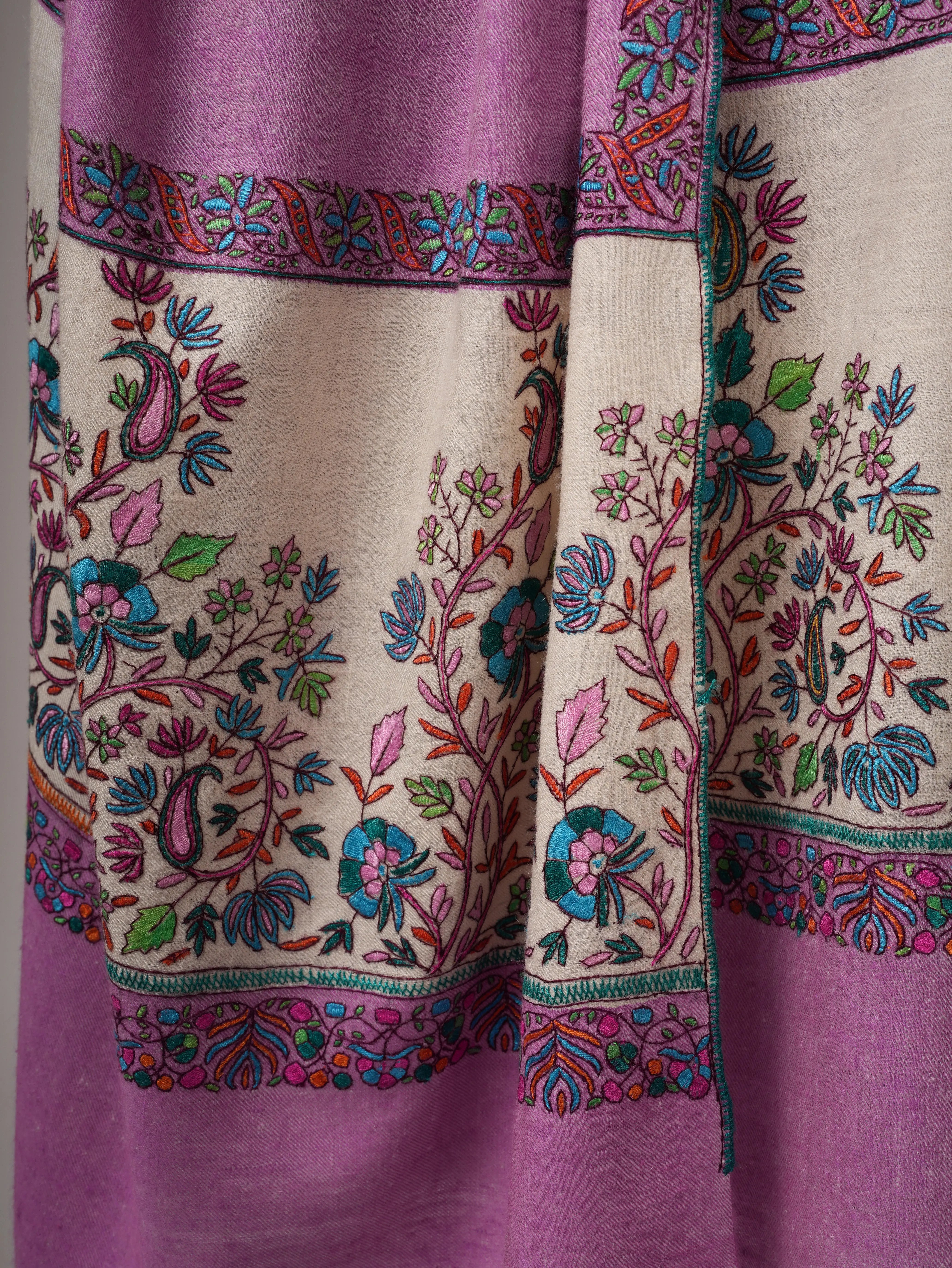 Pashmina Shawl – Hand Embroidered Palla with Papier machie Detailing Shahkaar