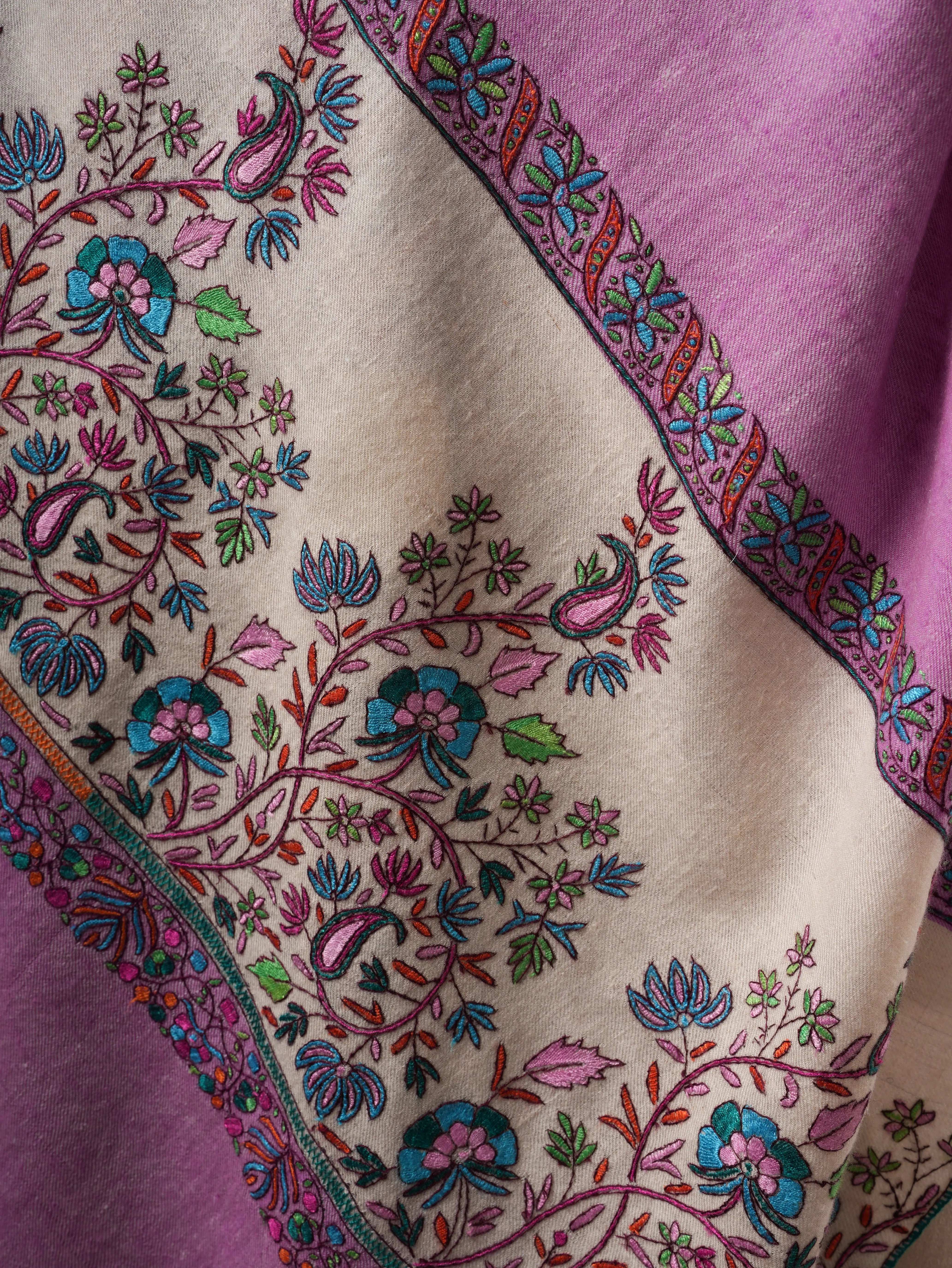 Pashmina Shawl – Hand Embroidered Palla with Papier machie Detailing Shahkaar