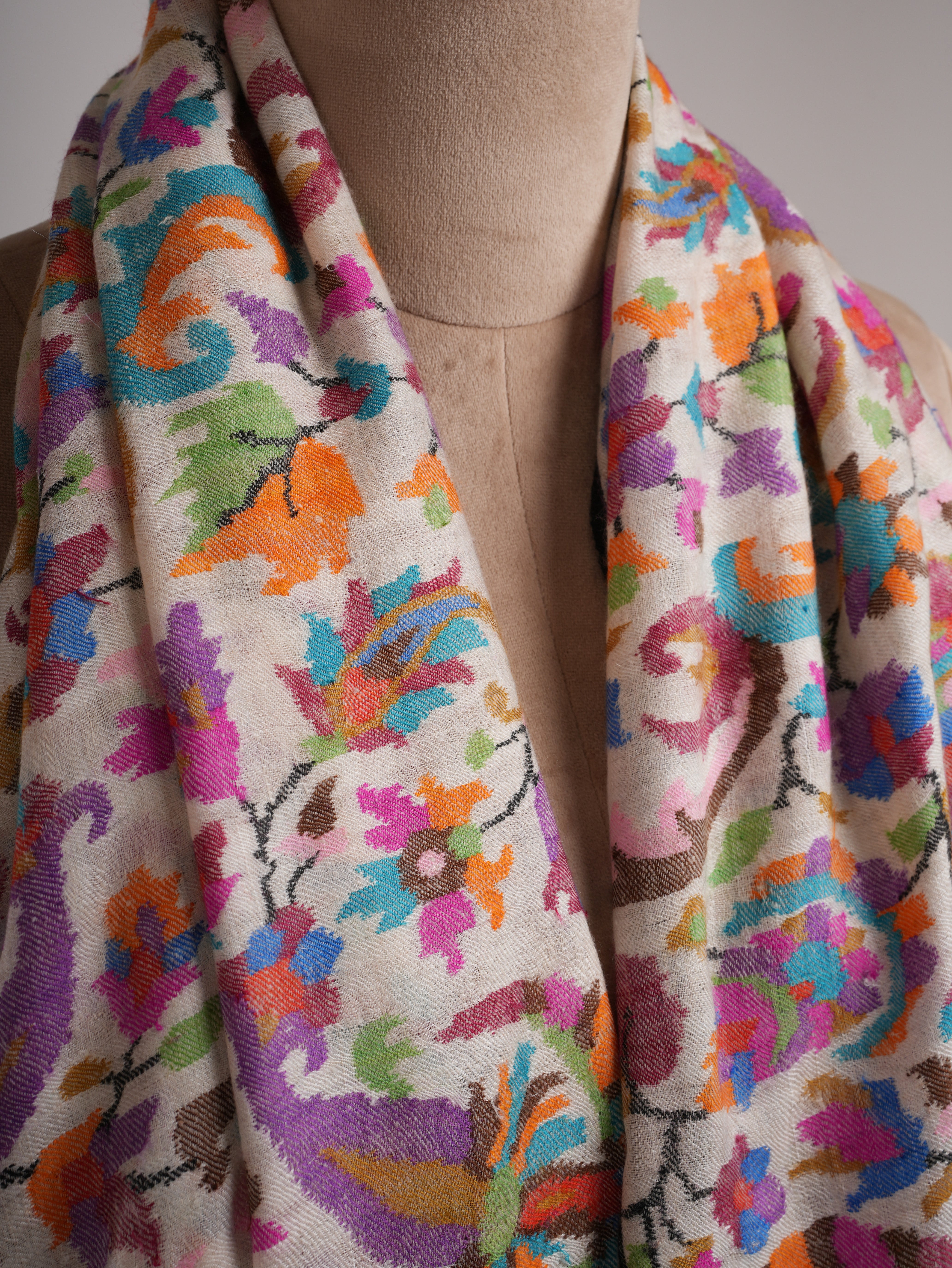White Authentic Kani Pashmina Jamavar Shawl