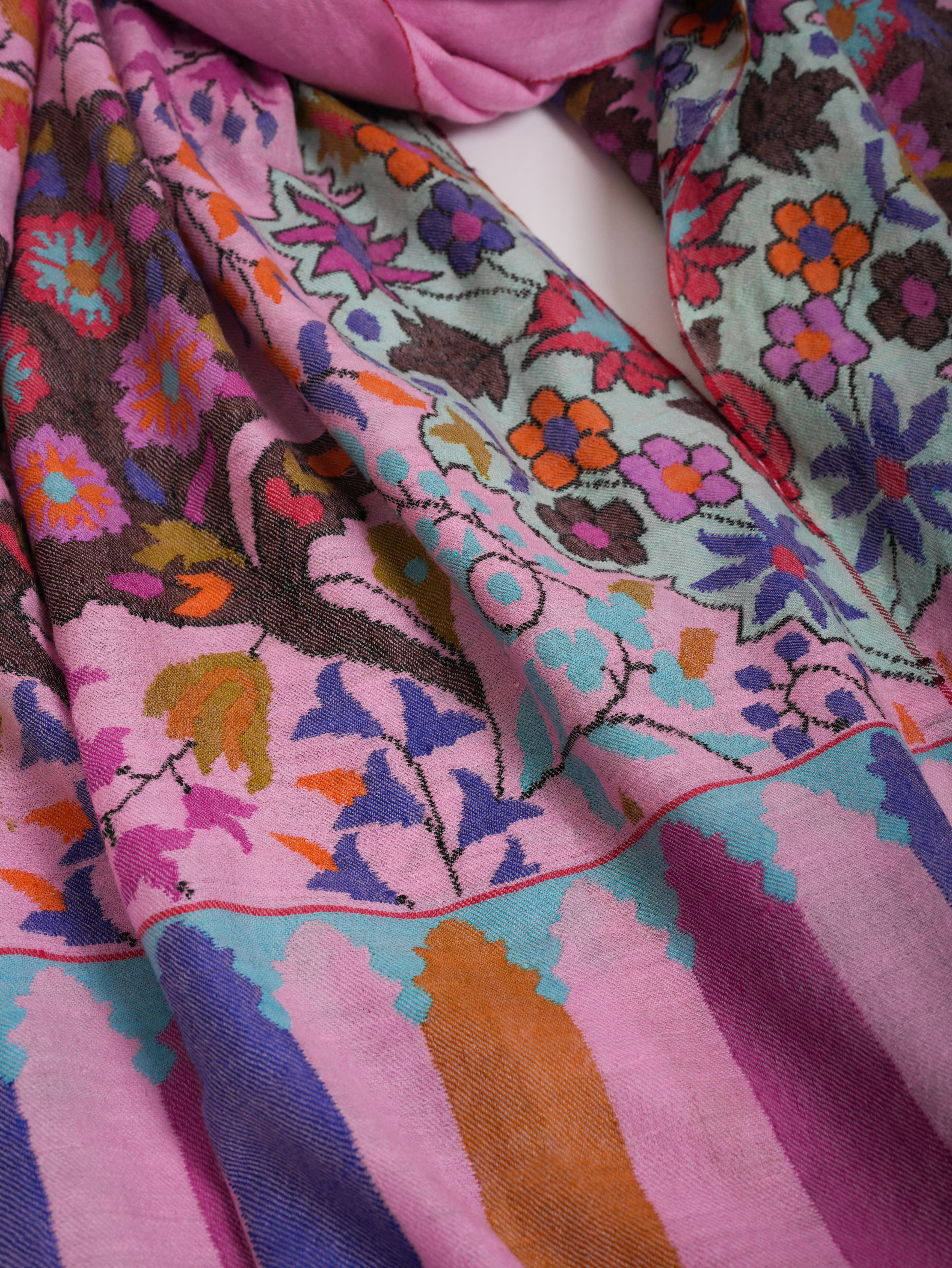 Palla Motif Handwoven Kashmiri Pink Kani Pashmina Shawl