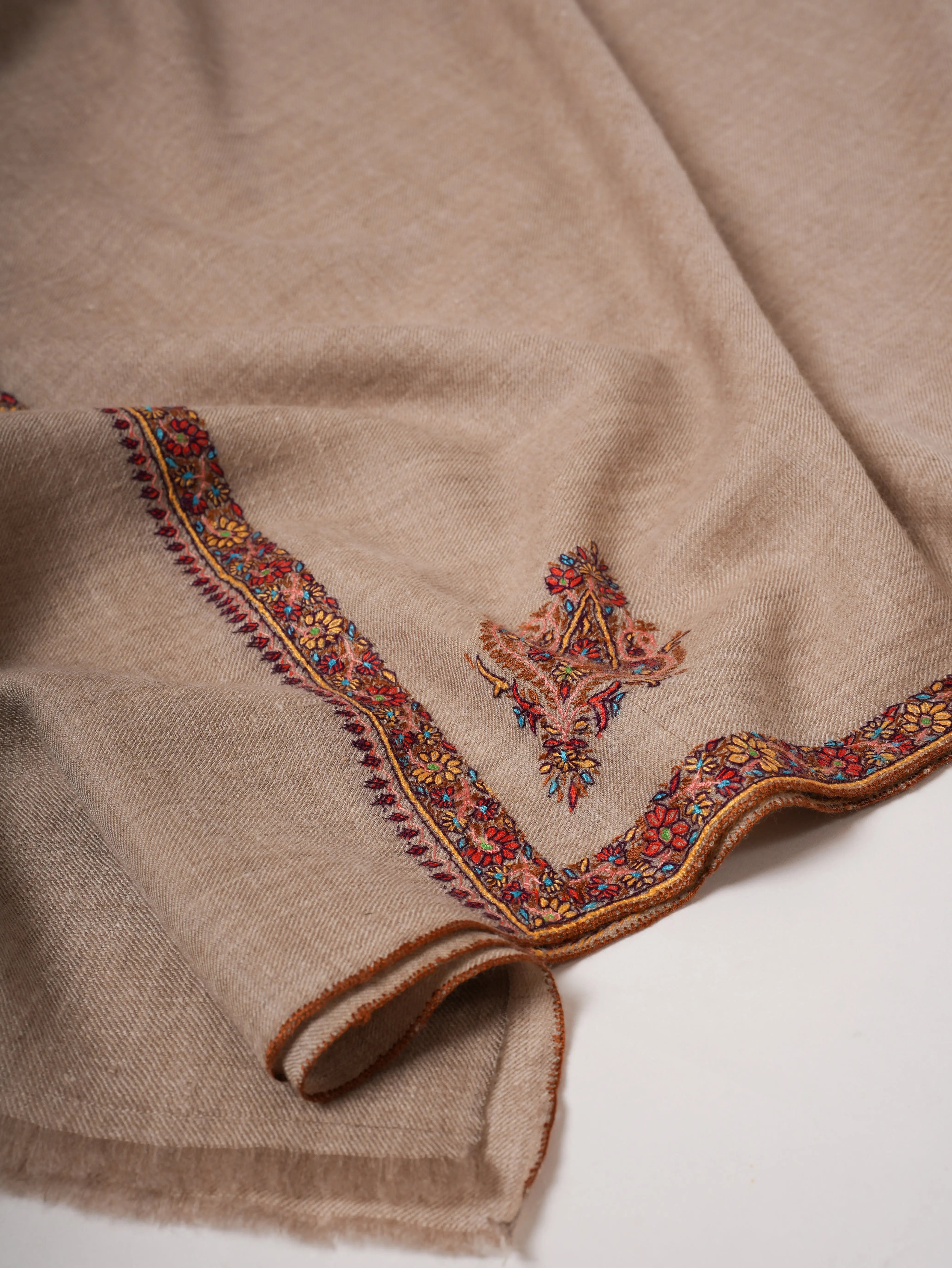 Natural Grey Hashia Embroidered Kashmiri Pashmina Shawl – Soft Timeless Luxury Shahkaar