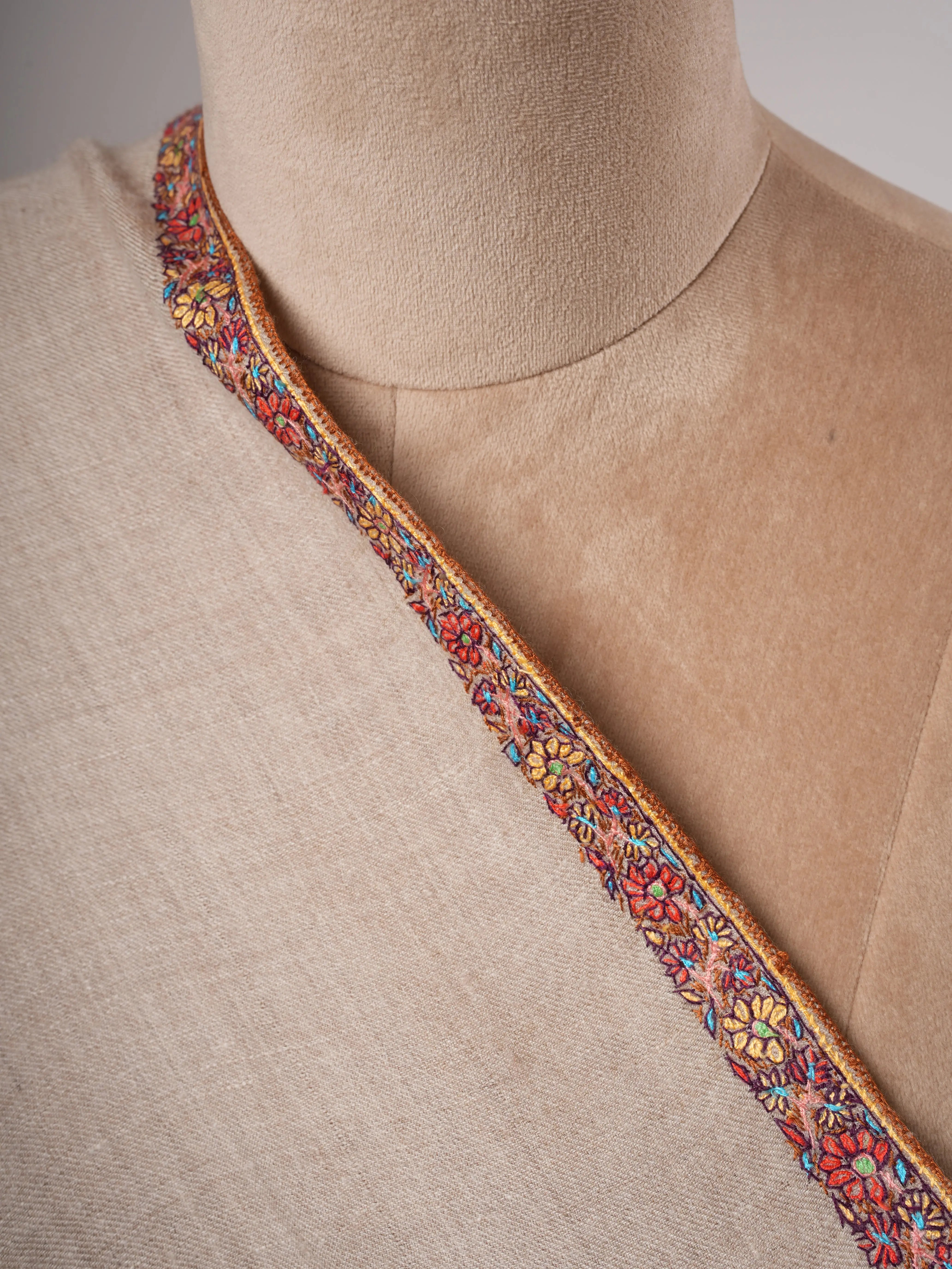 Natural Grey Hashia Embroidered Kashmiri Pashmina Shawl – Soft Timeless Luxury Shahkaar
