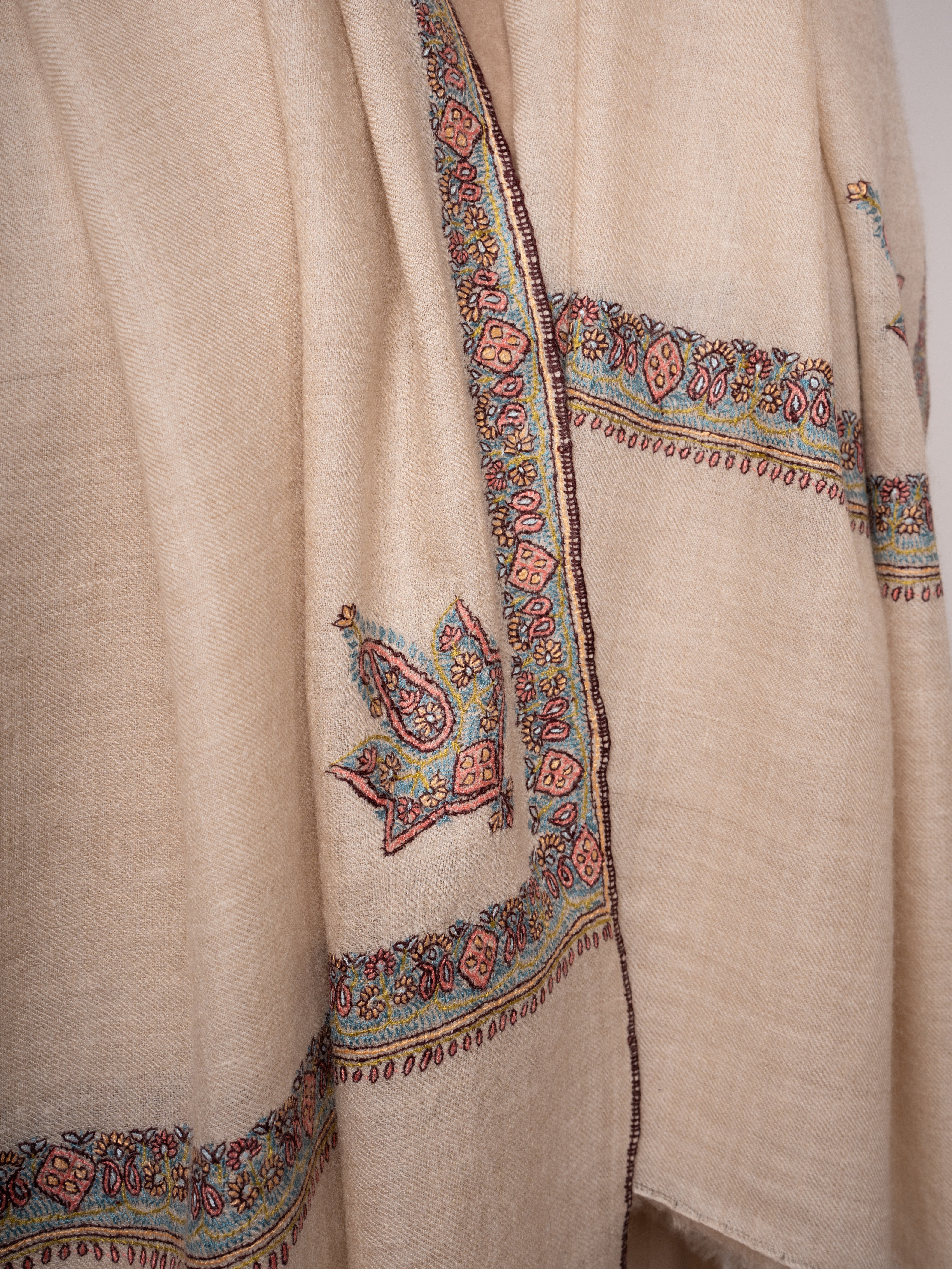 Off White Handloom Pashmina Shawl Classic Hashia Border & Corner Motif - Shahkaar
