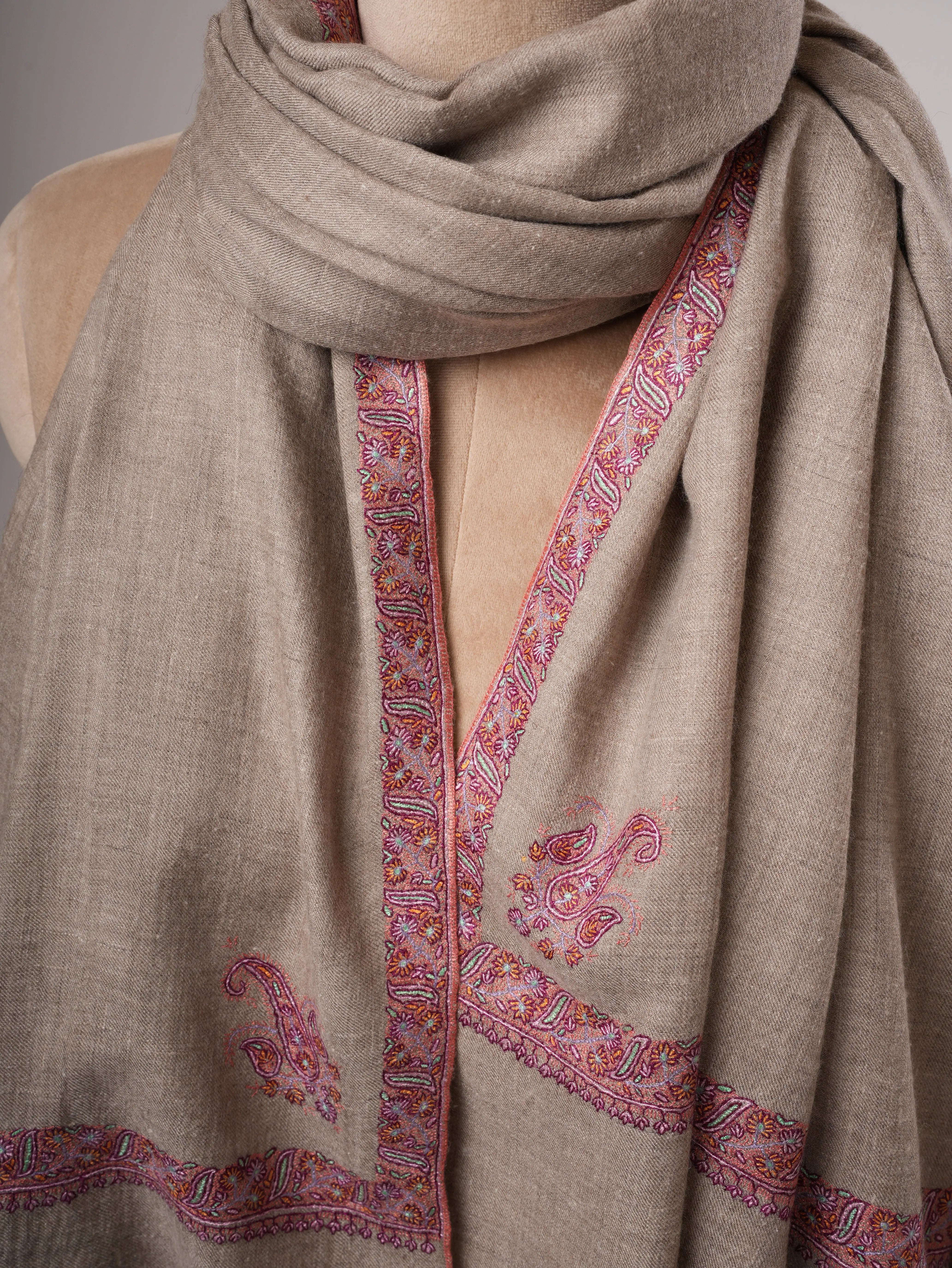 Natural Grey Hand Embroidered Kashmiri Pashmina Shawl – Handwoven Luxury Shahkaar