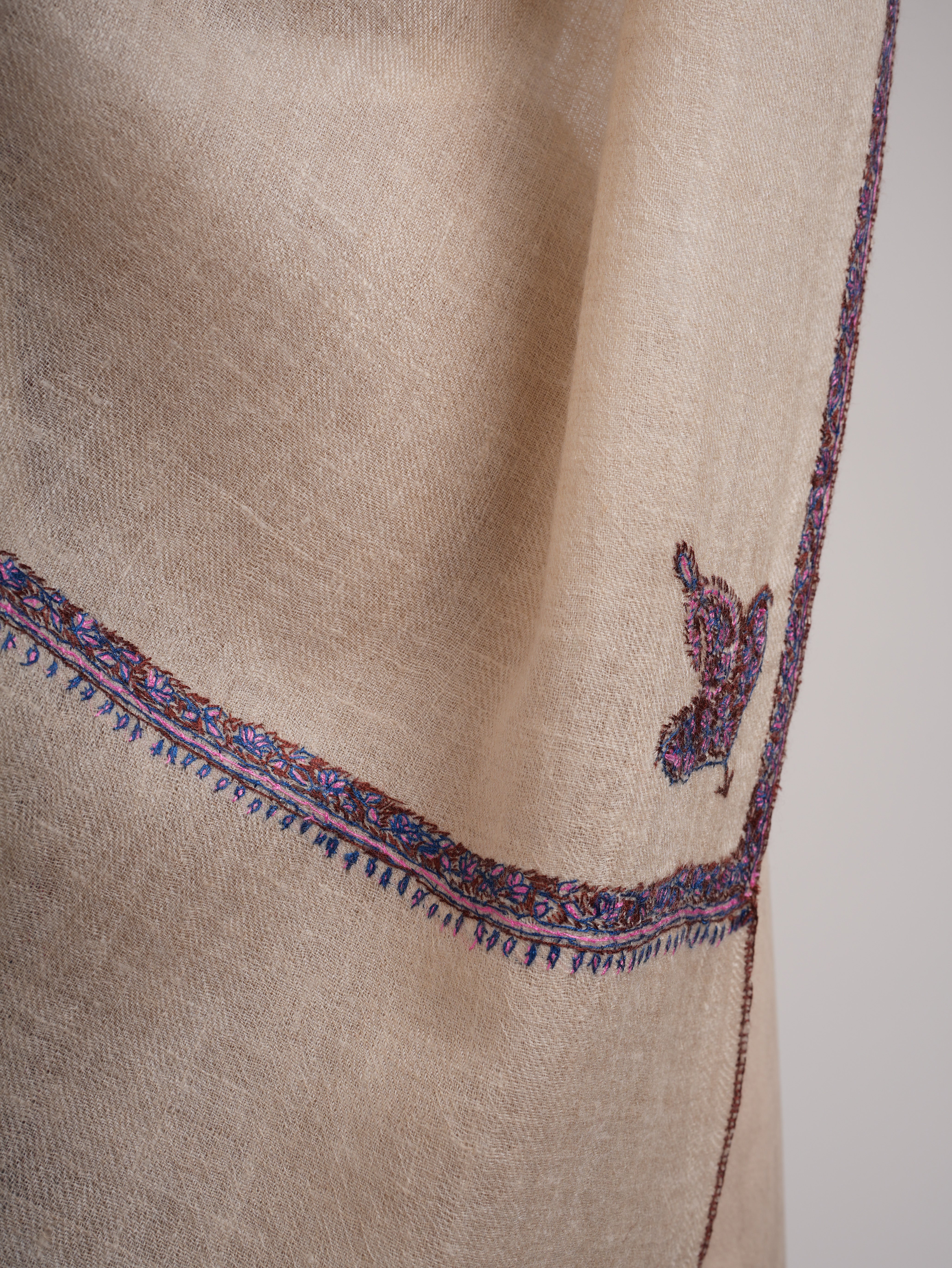 Off white Baildar Motif Sozni Needlework Cashmere Wrap