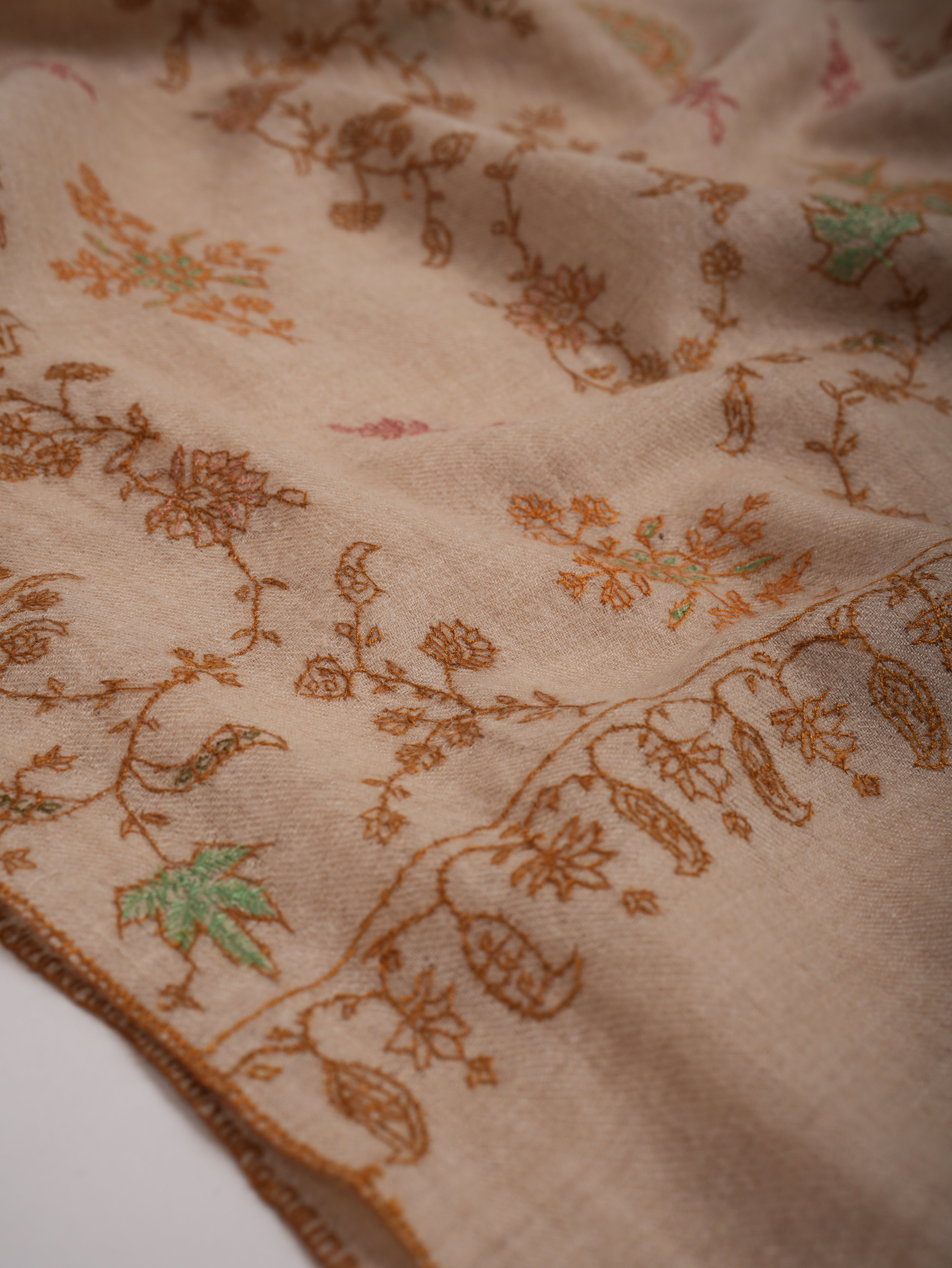 Off white Cashmere Stole Khatras Embroidered Bute
