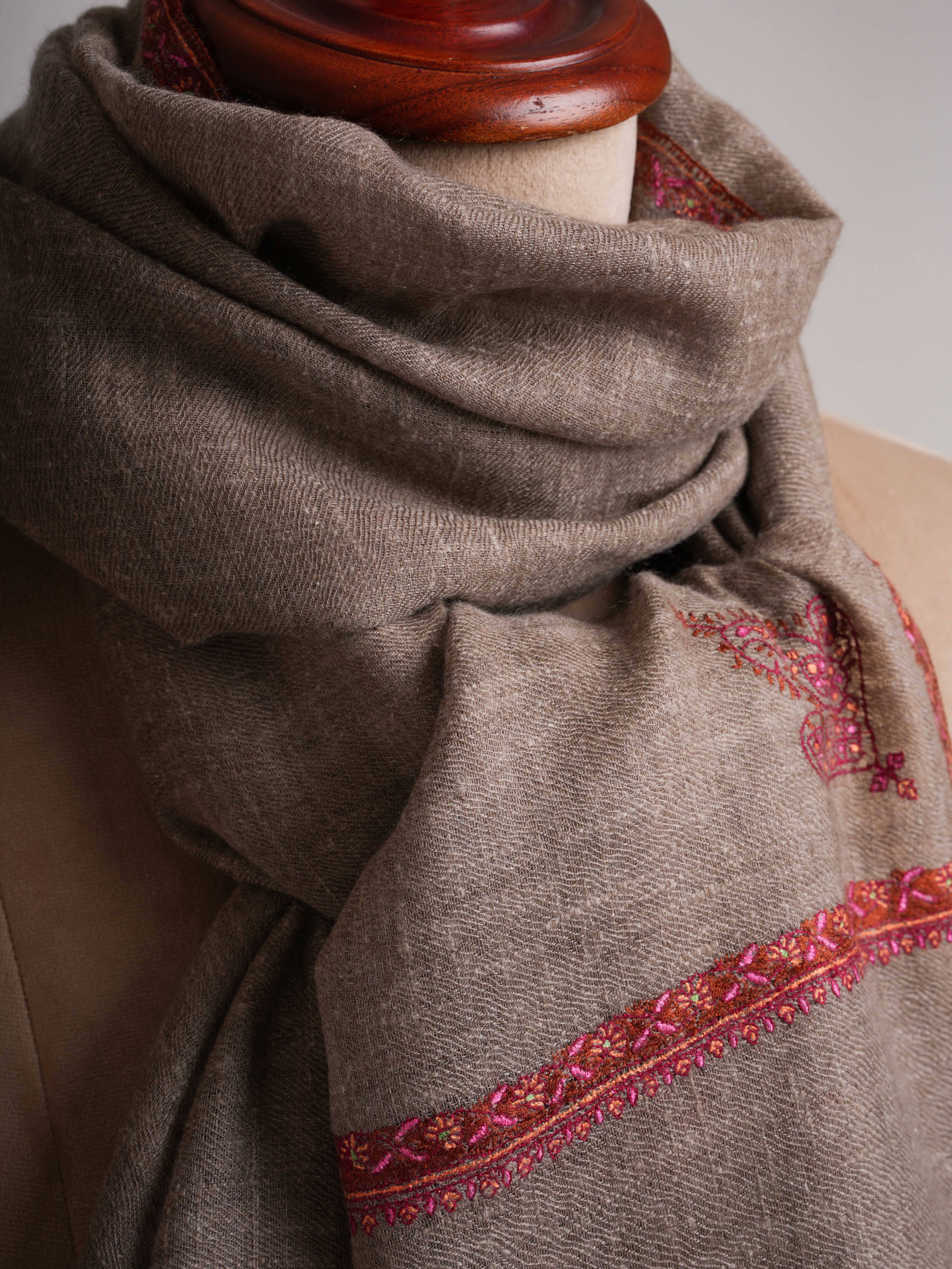 Toosh Color Bail Embroidered Cashmere Scarf