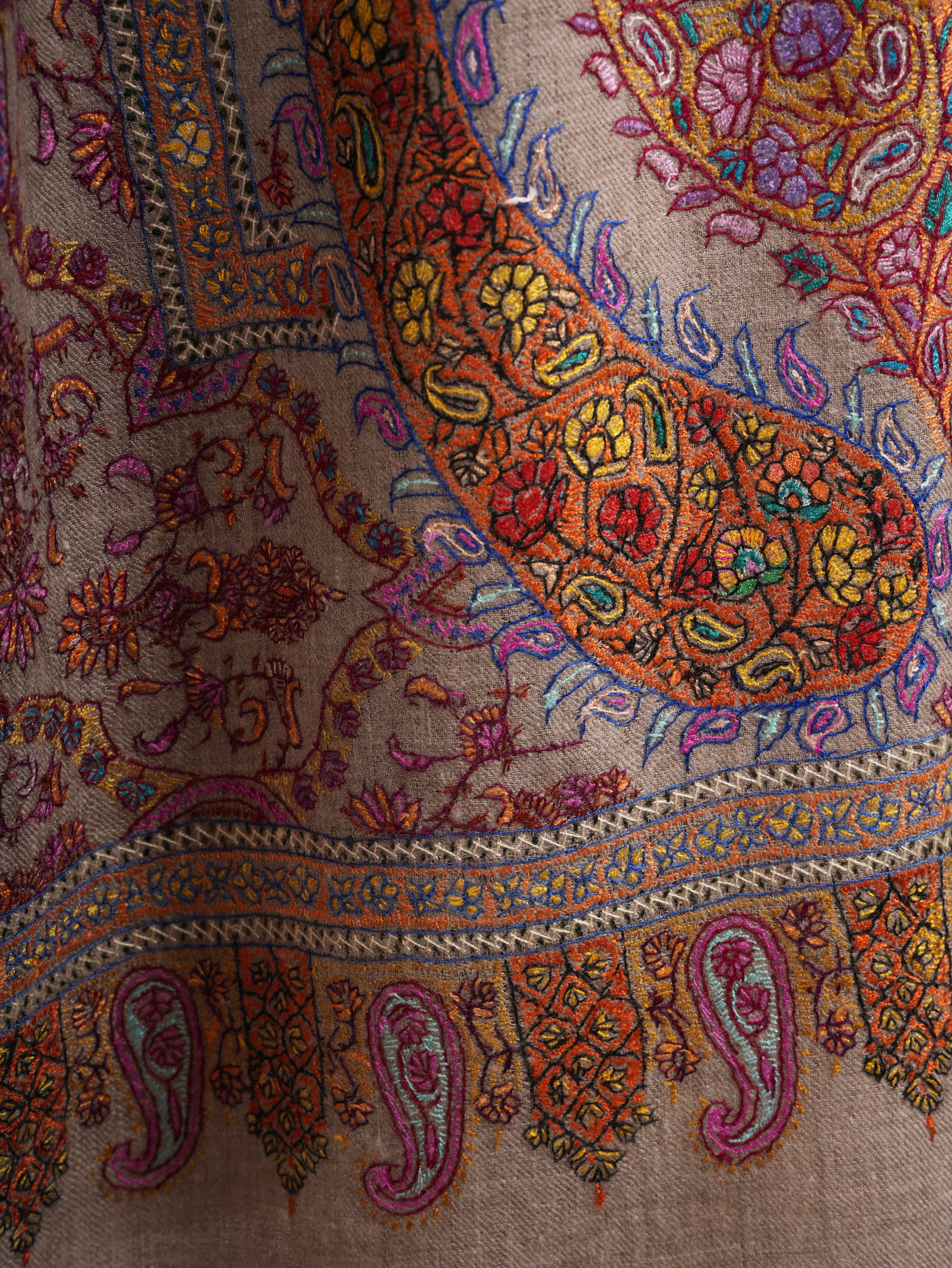 Taupe Artistic Kashmiri Pashmina Jamavar Shawl
