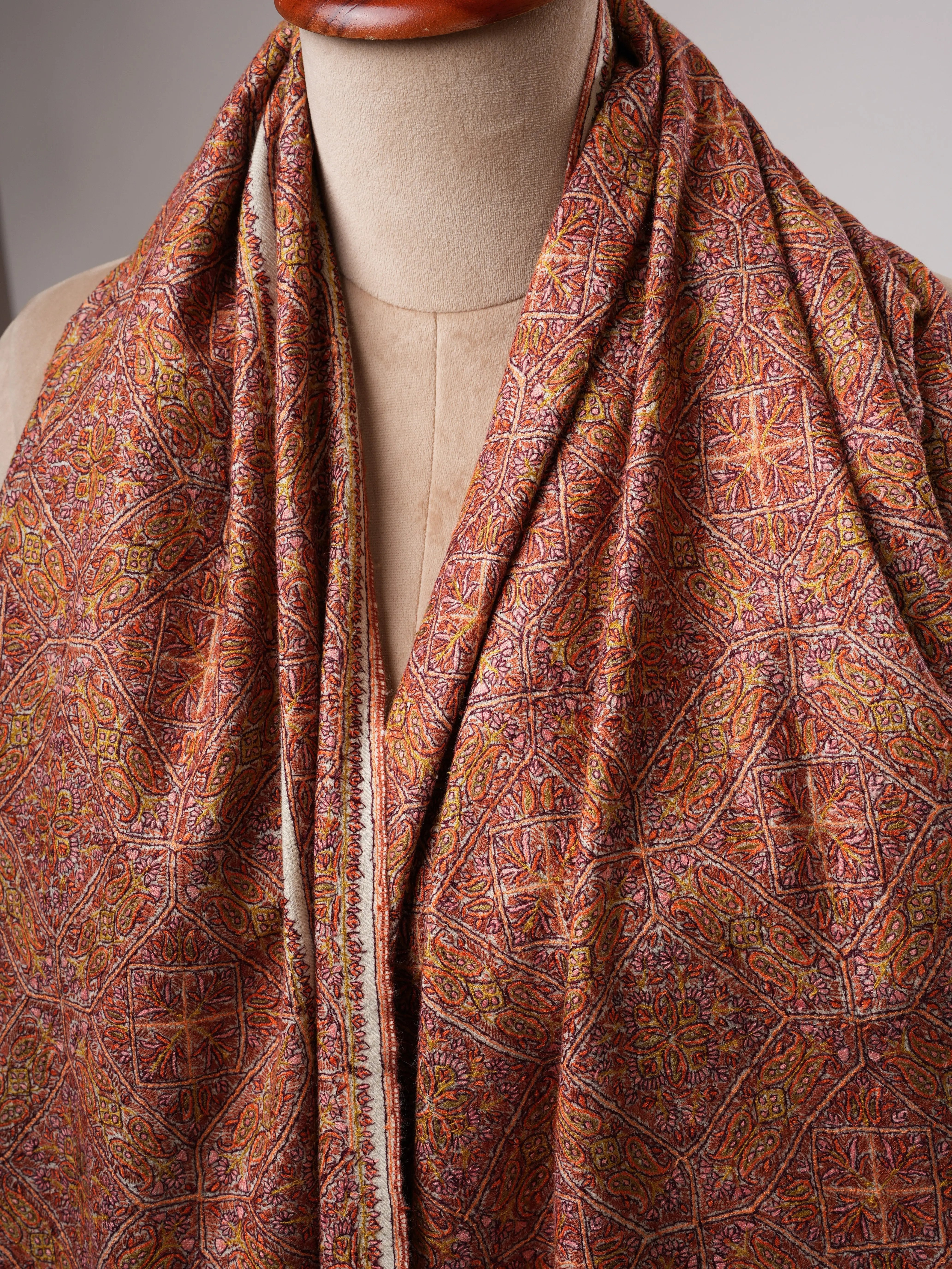 Ivory Classic Jamavar Pashmina Shawl with Intricate Sozni Hand Embroidery Shahkaar