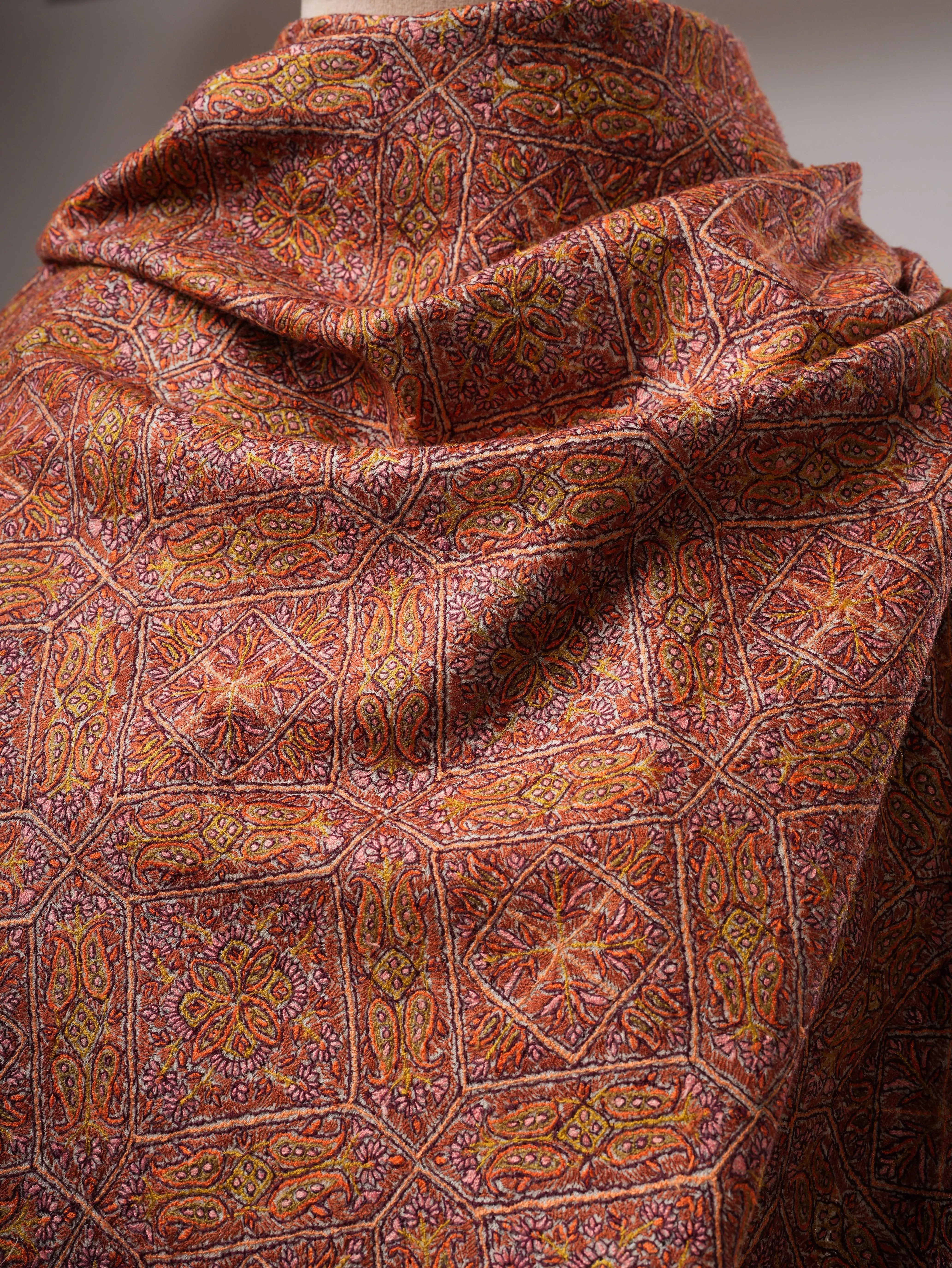 Ivory Classic Jamavar Pashmina Shawl with Intricate Sozni Hand Embroidery Shahkaar