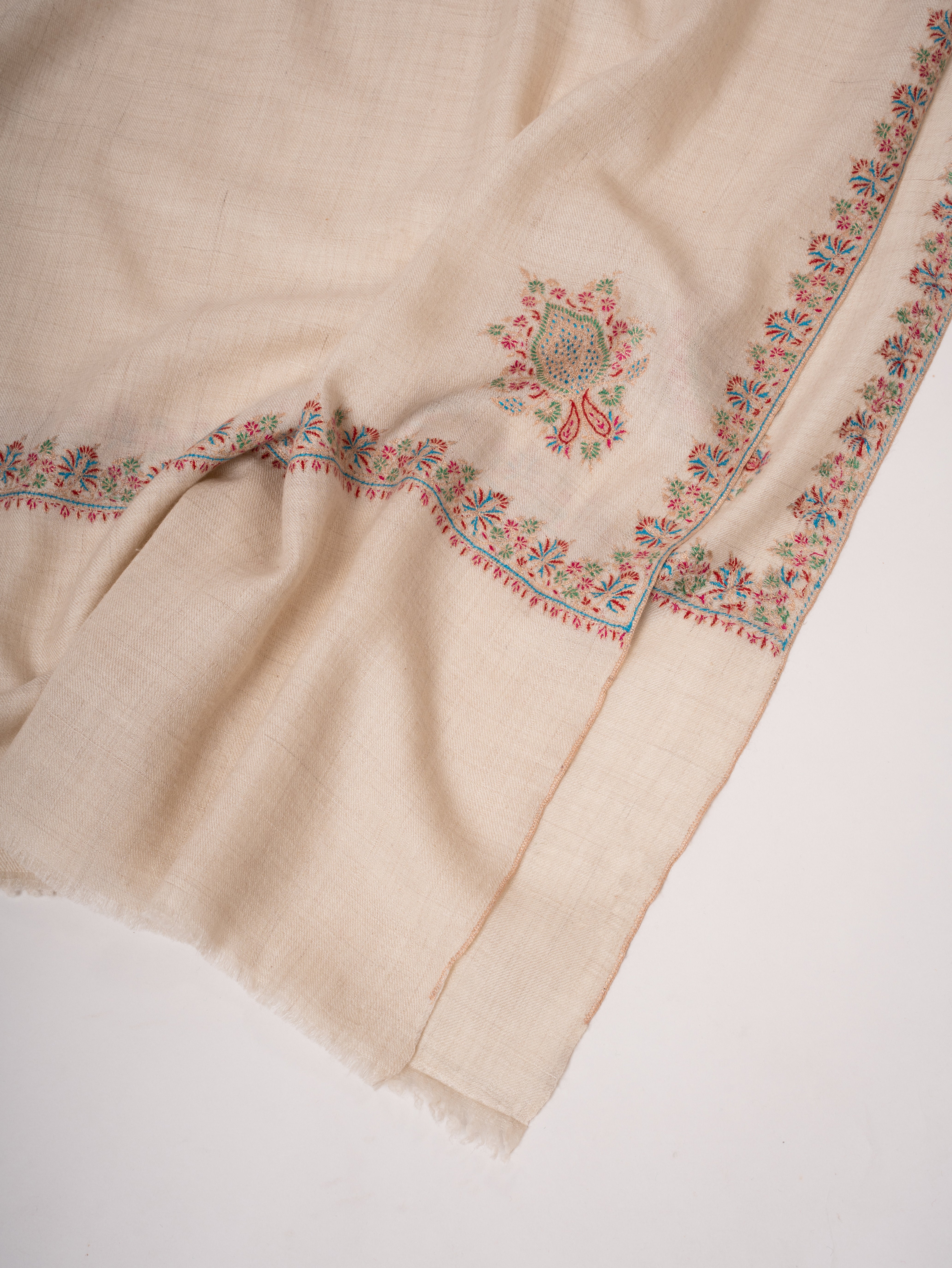 Ivory Handloomed Pashmina Shawl Hashia Border Embroidery Shahkaar
