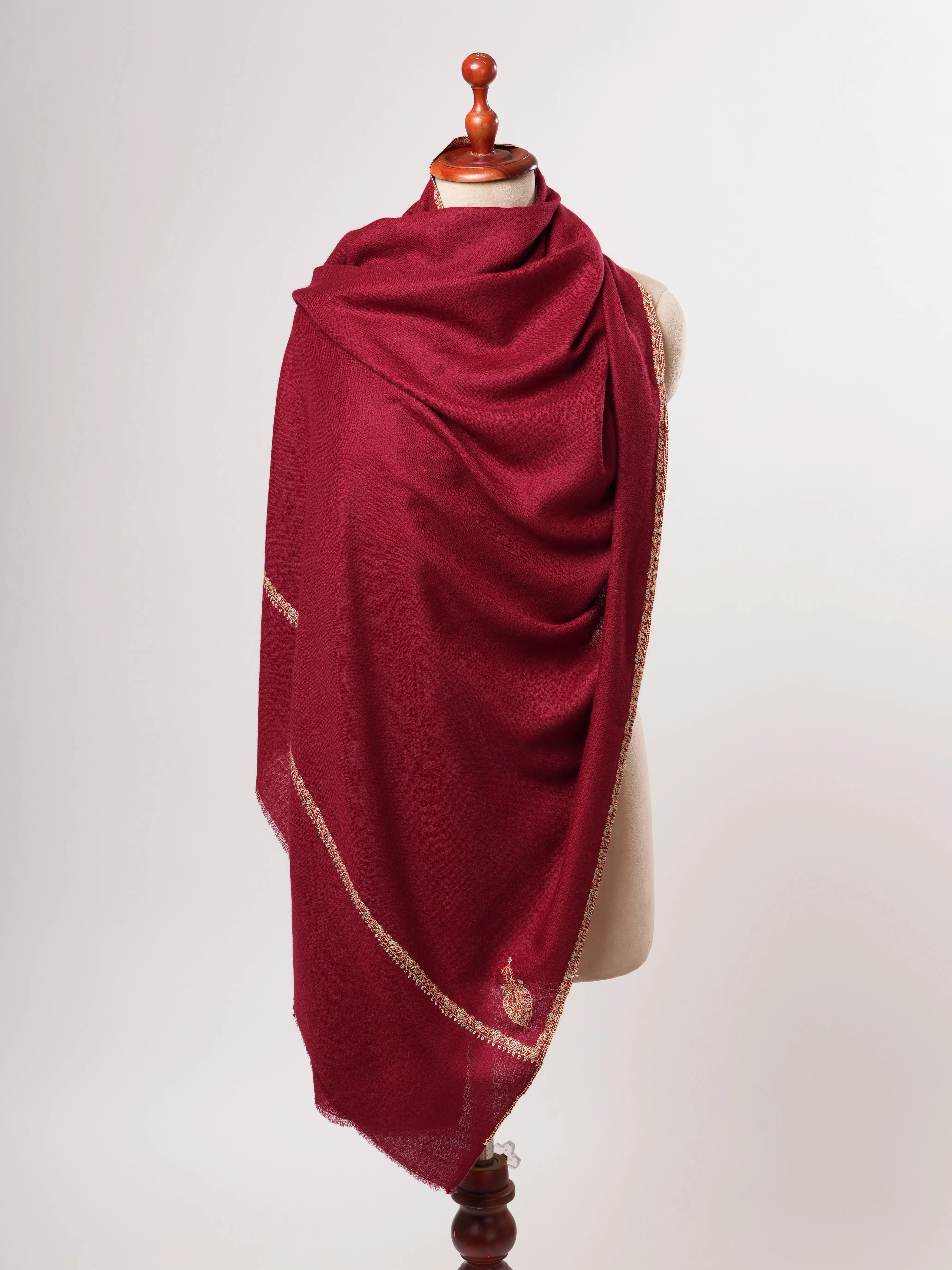 Bail Embroidered Soft Kashmiri Pashmina Shawl – Handcrafted Luxury Wrap Shahkaar