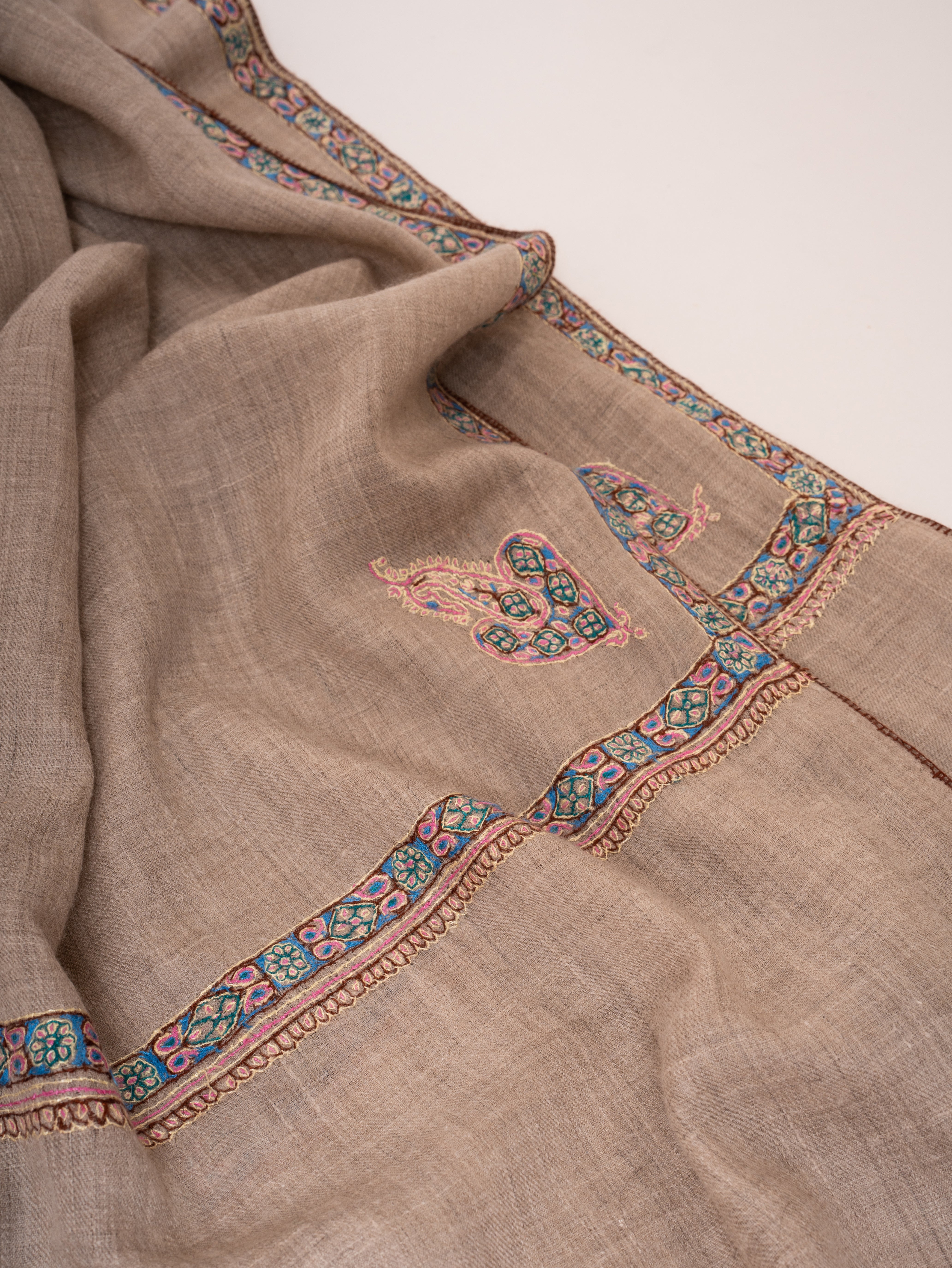 Natural Beige Handloomed Pashmina Shawl Hashia Border & Corner Motif Embroidery Shahkaar