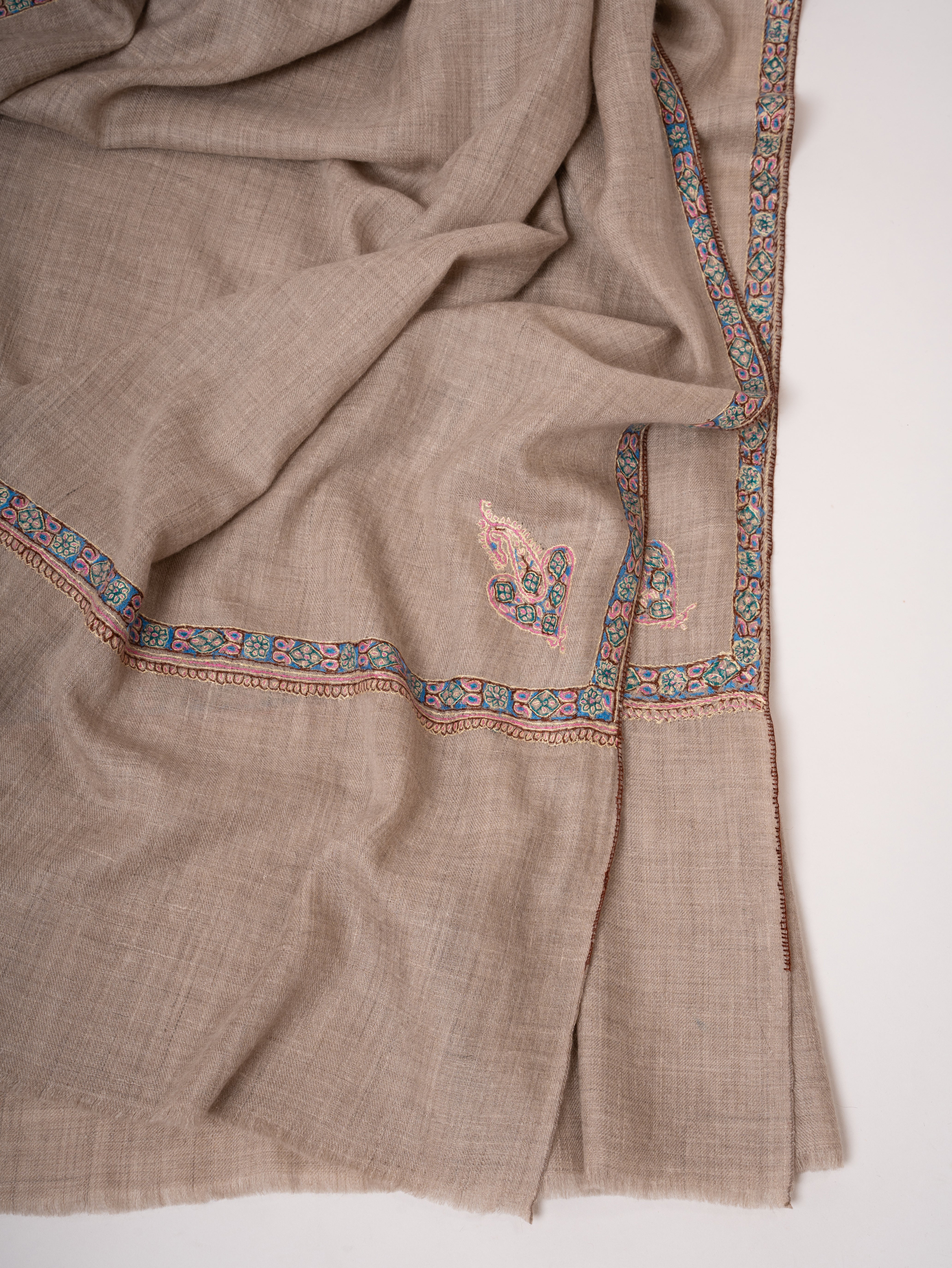 Natural Beige Handloomed Pashmina Shawl Hashia Border & Corner Motif Embroidery Shahkaar