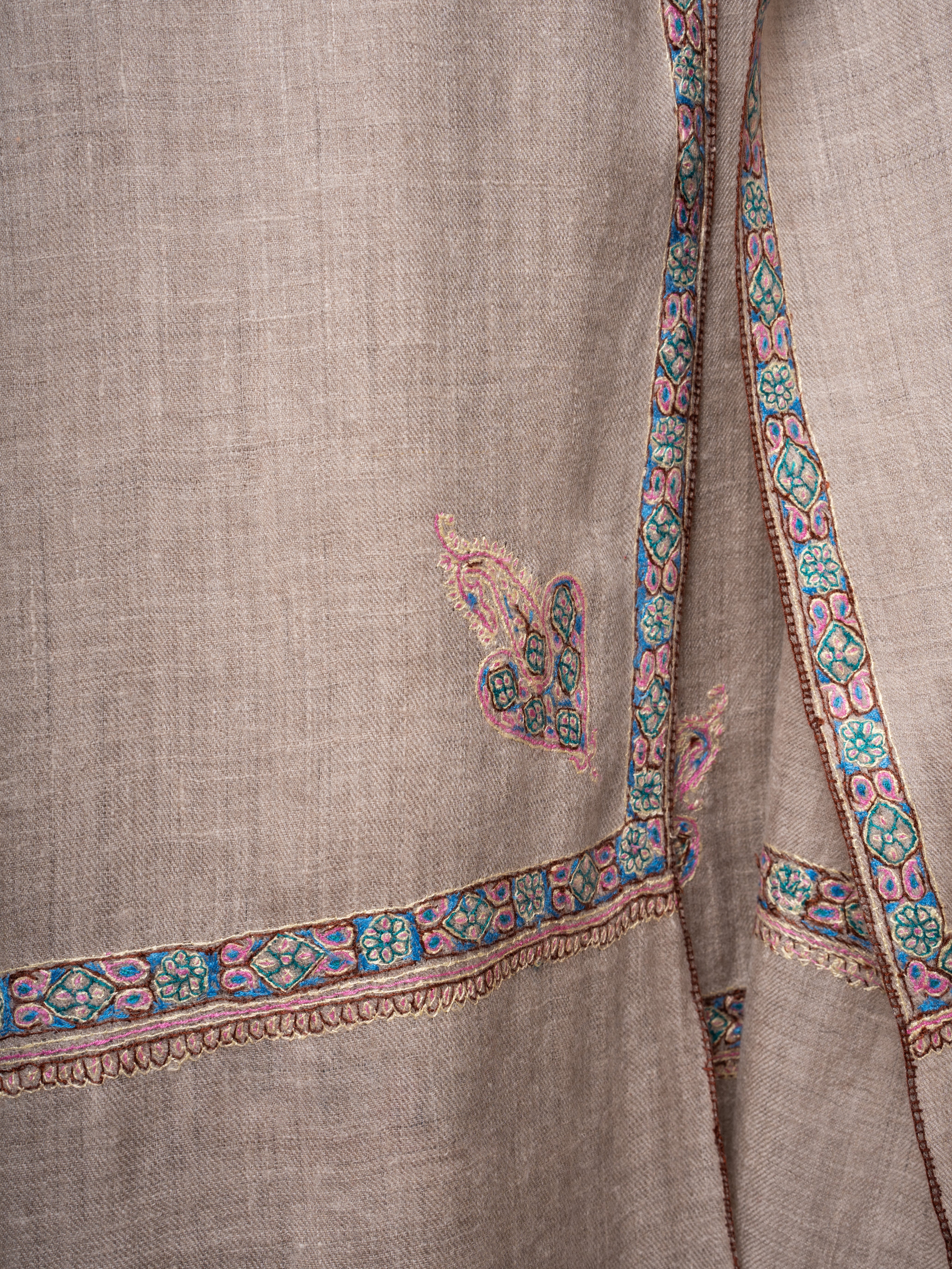 Natural Beige Handloomed Pashmina Shawl Hashia Border & Corner Motif Embroidery Shahkaar
