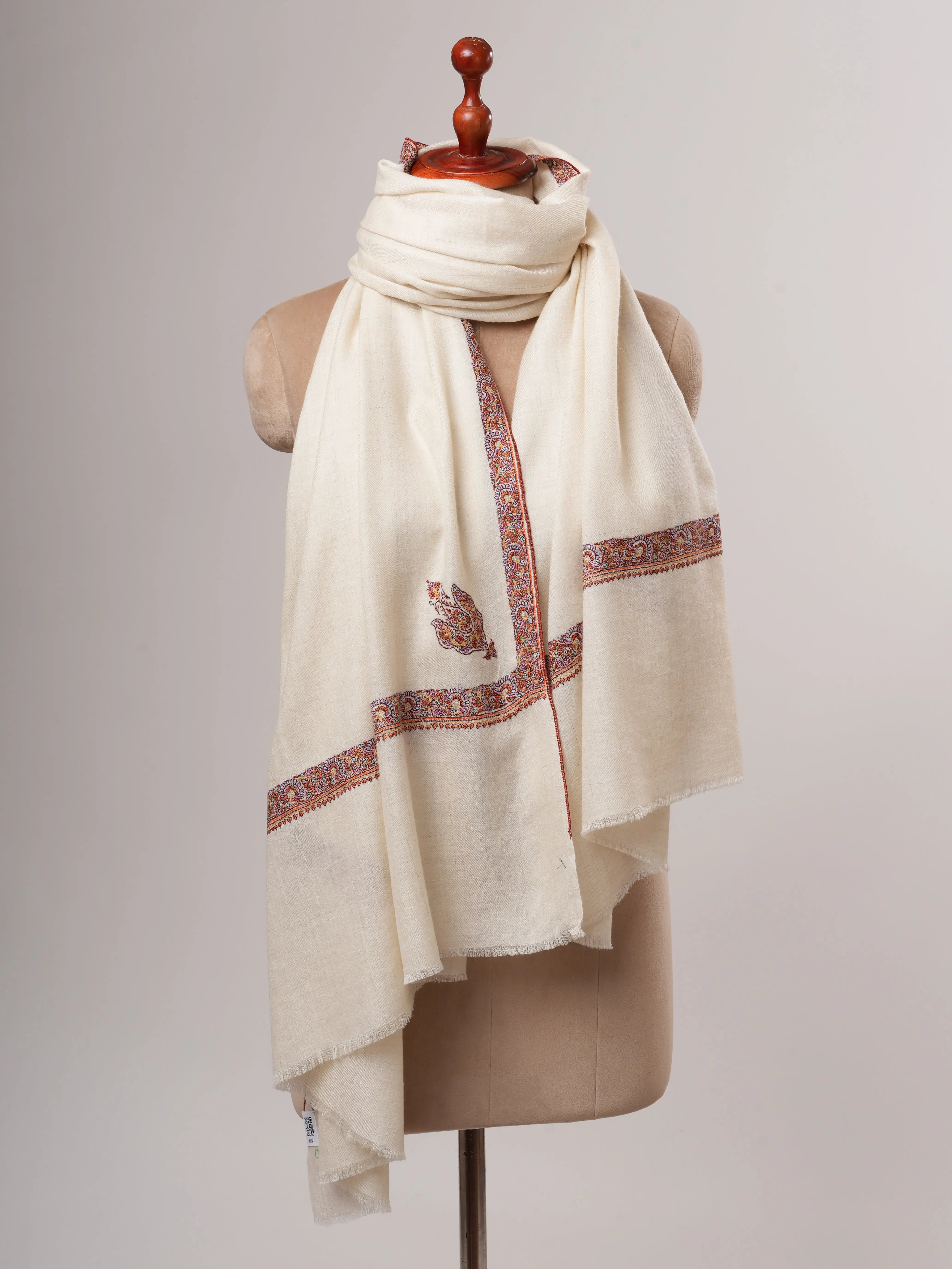 Ivory Hashia Embroidered Kashmiri Pashmina Shawl – Elegant Timeless Wrap Shahkaar