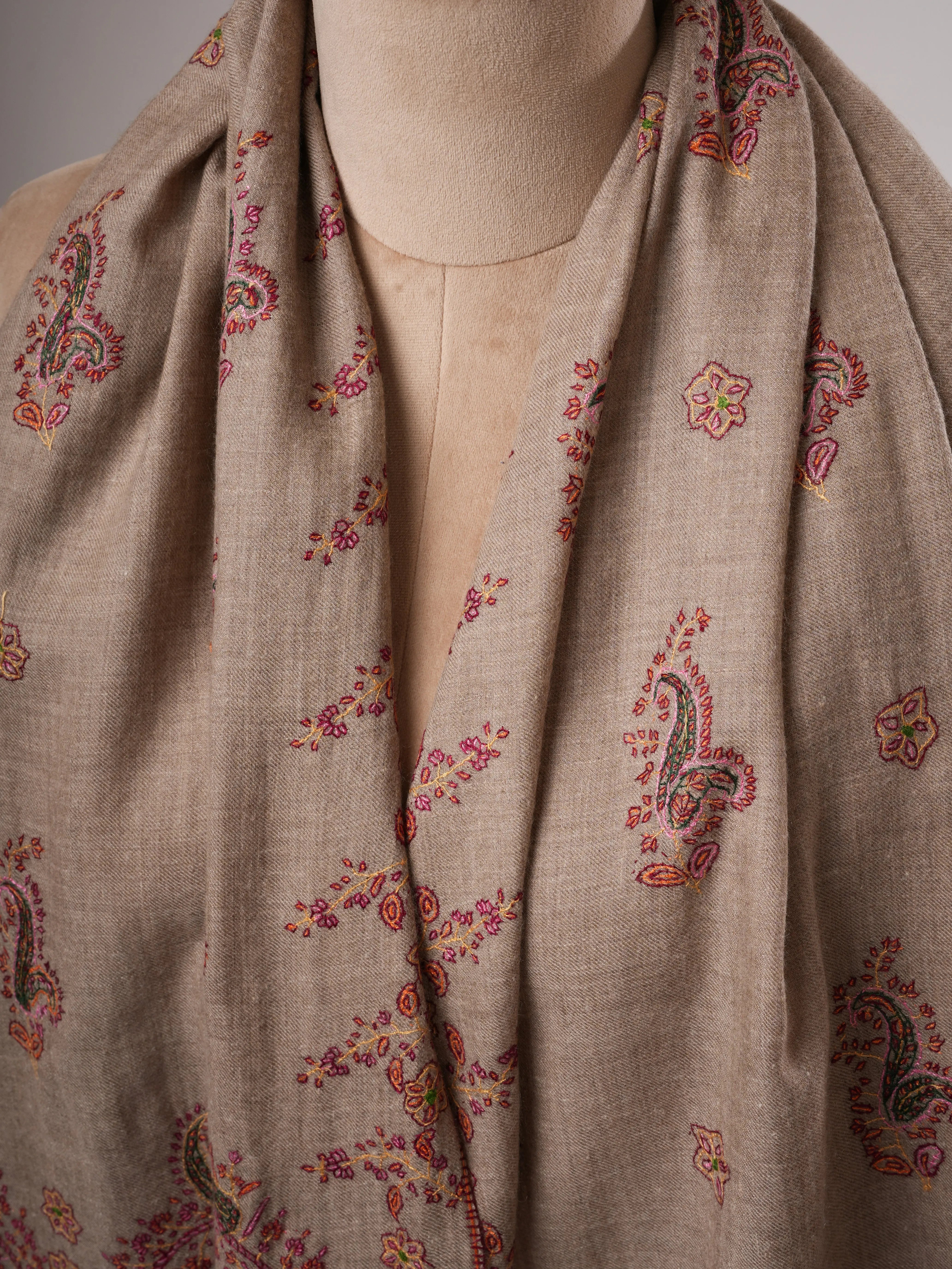 Grey Pashmina Shawl – Handwoven with Sozni Embroidery Shahkaar