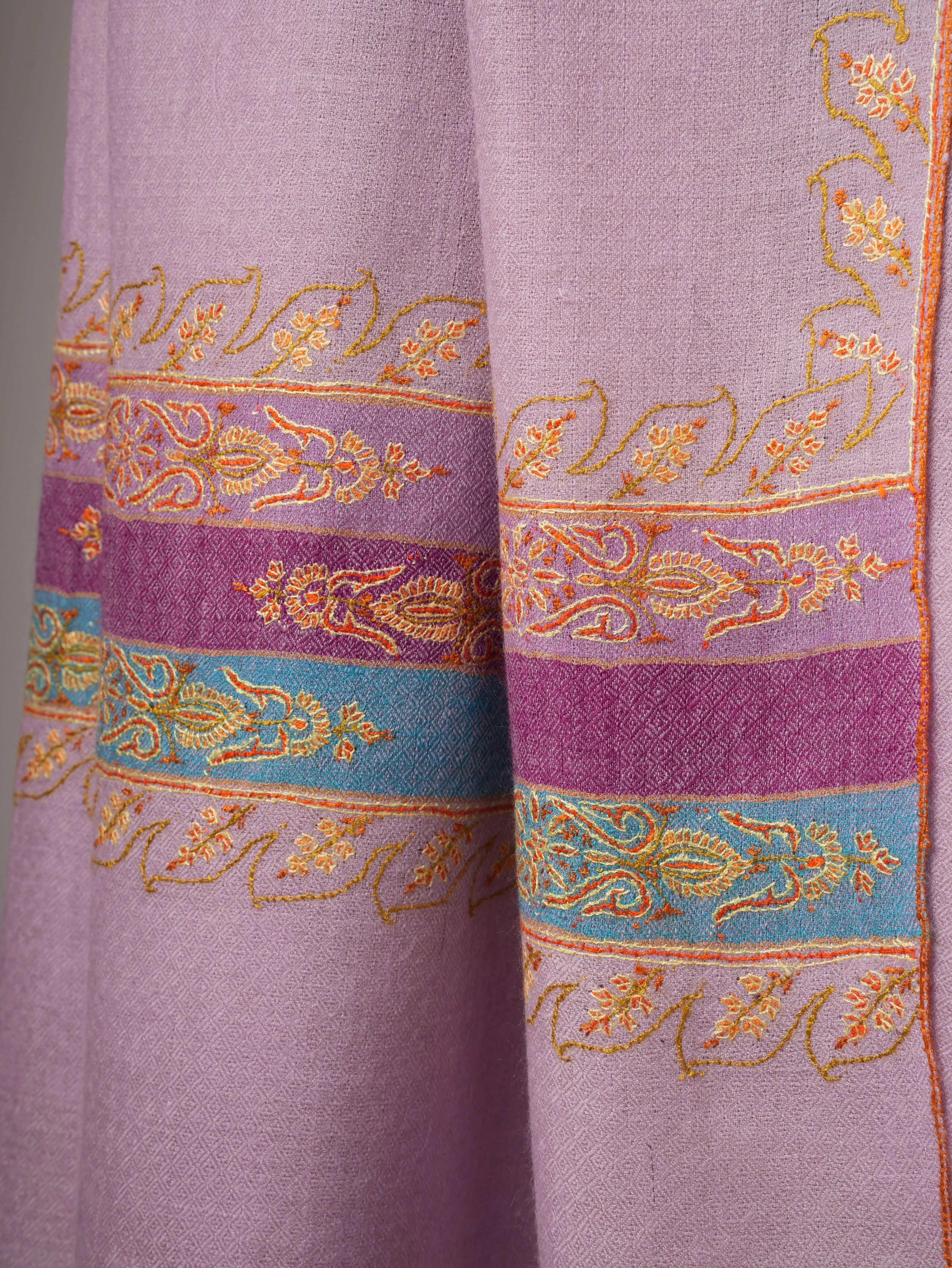 Lavender Pashmina Shawl – Handwoven with Palla Sozni Embroidery Shahkaar