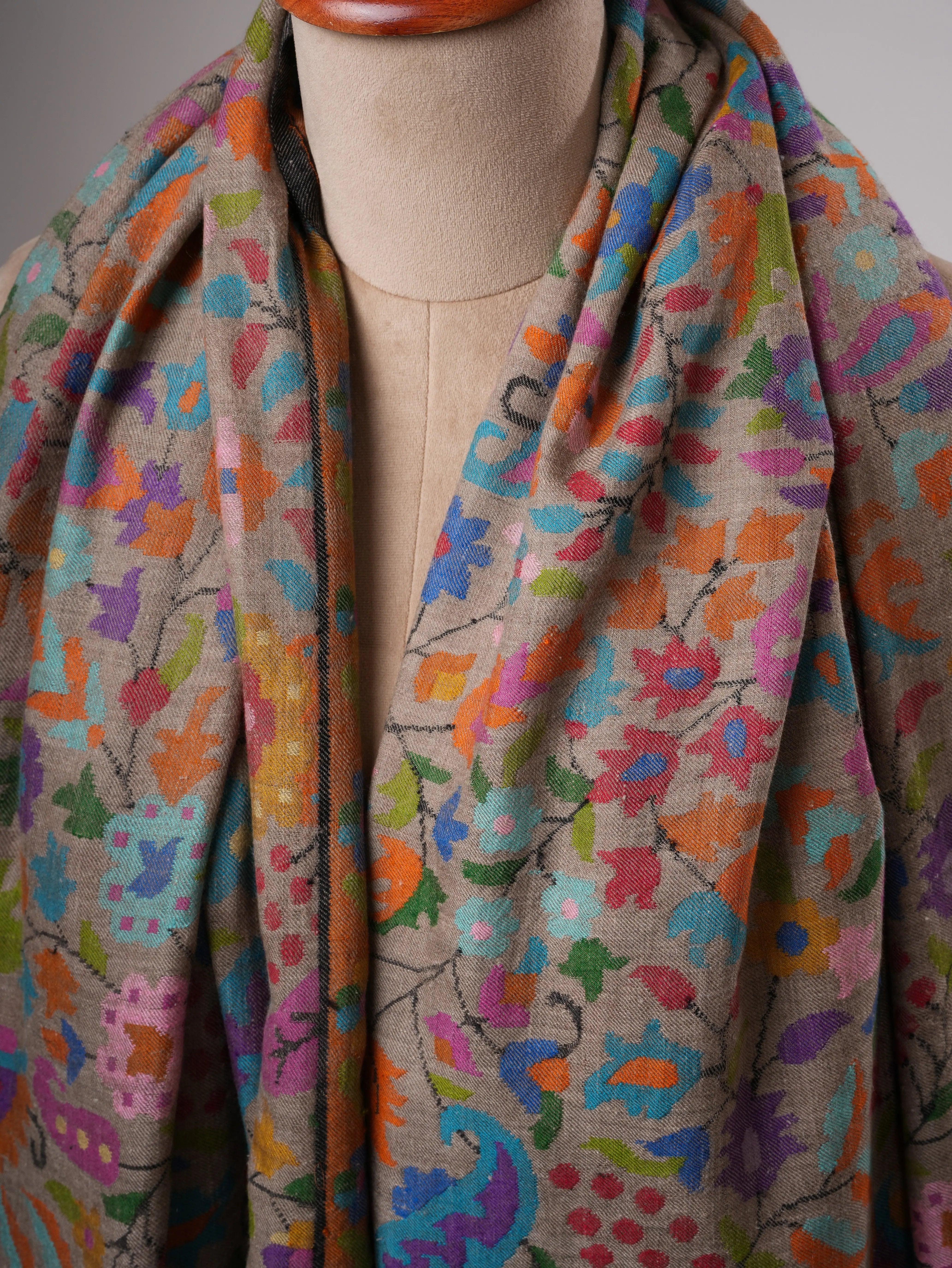 Natural Grey Oversized Kani Pashmina Wrap with Multicolor Motifs Shahkaar