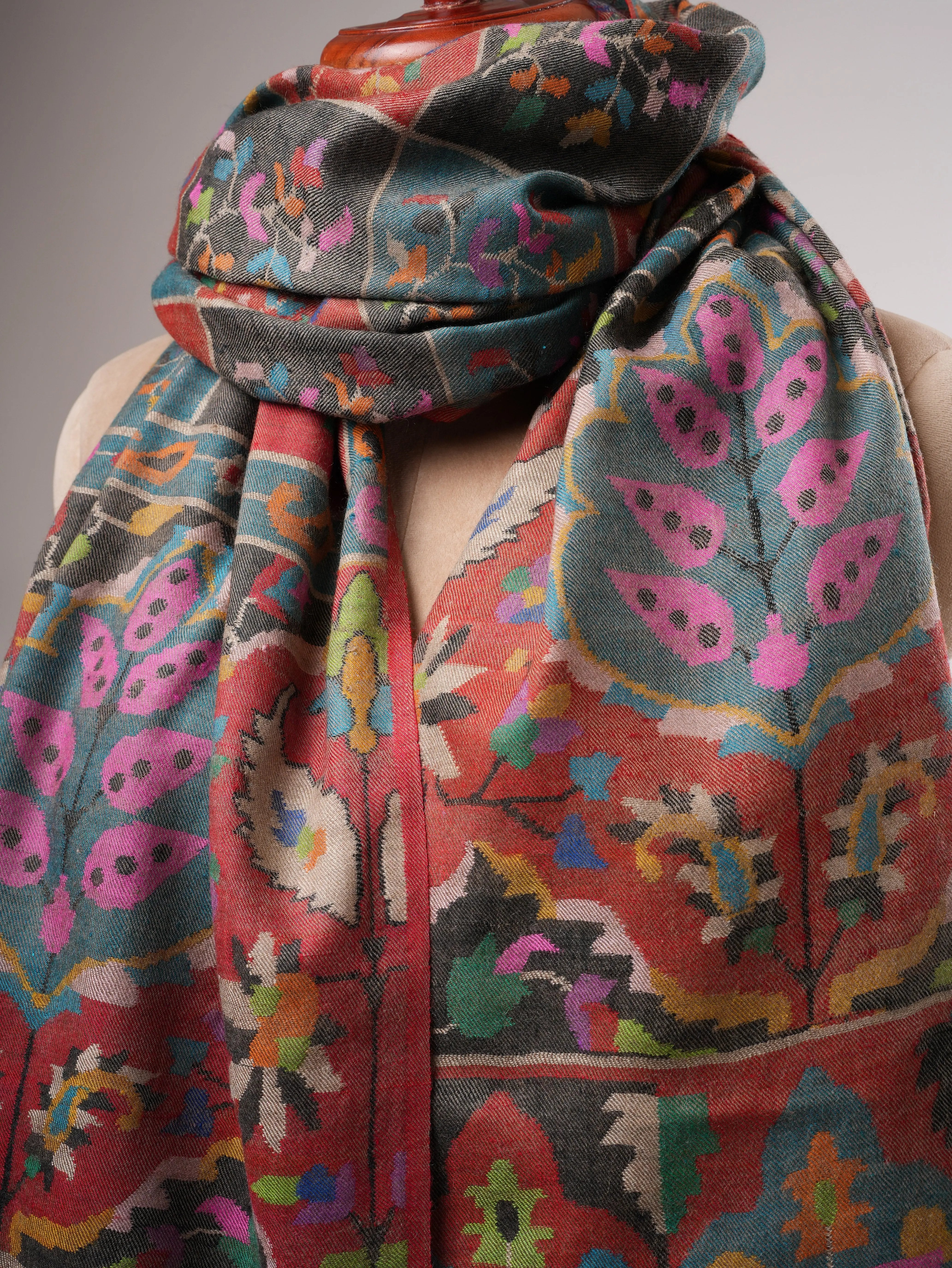 Handloomed Kashmiri Pure Kani Pashmina Shawl Shahkaar