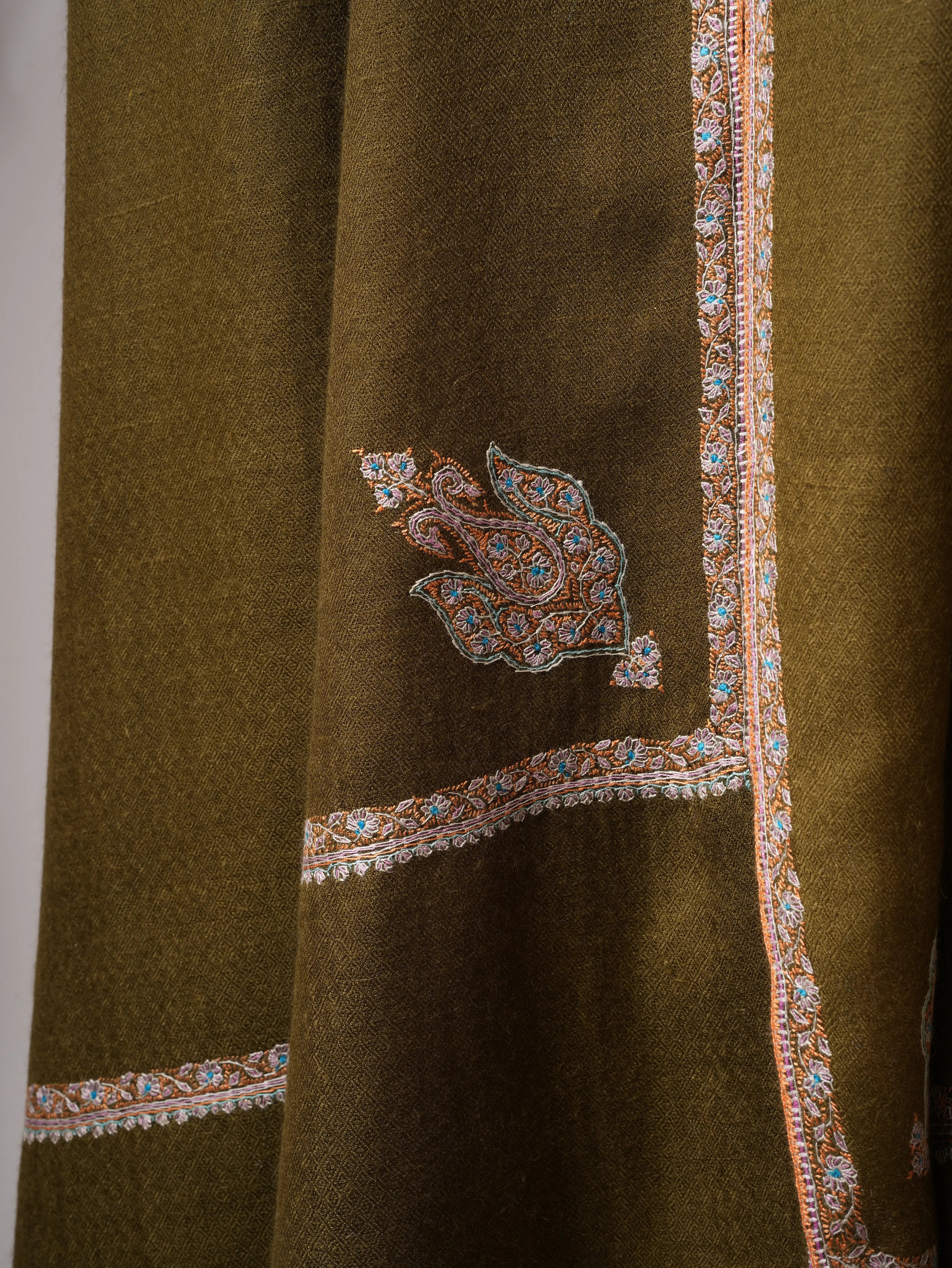 Olive Bail Hand Embroidered Kashmiri Pashmina Shawl – Soft Luxurious Wrap Shahkaar