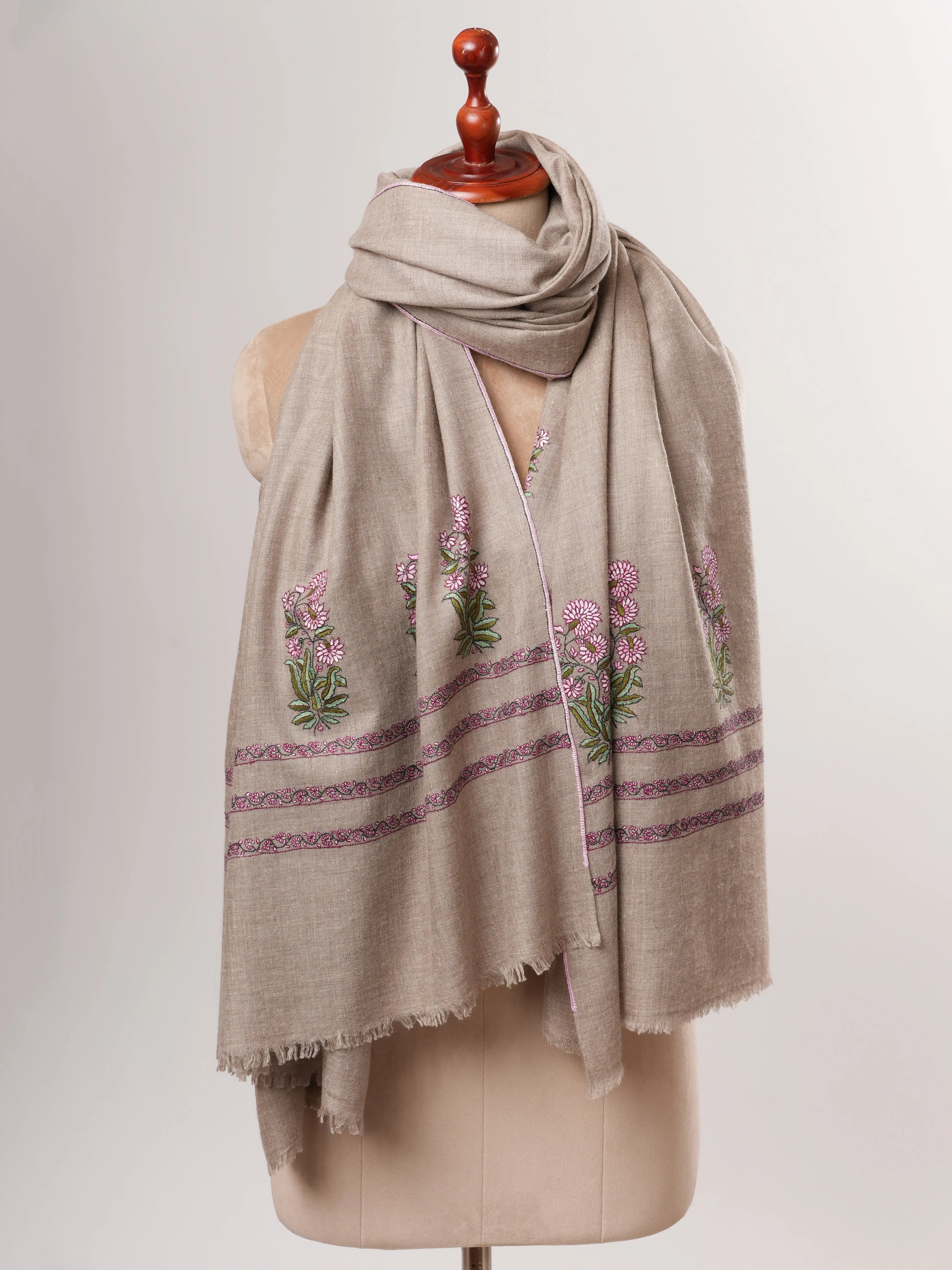 Grey Pashmina Shawl – Handwoven with Mughal Motif Palla Embroidery Shahkaar