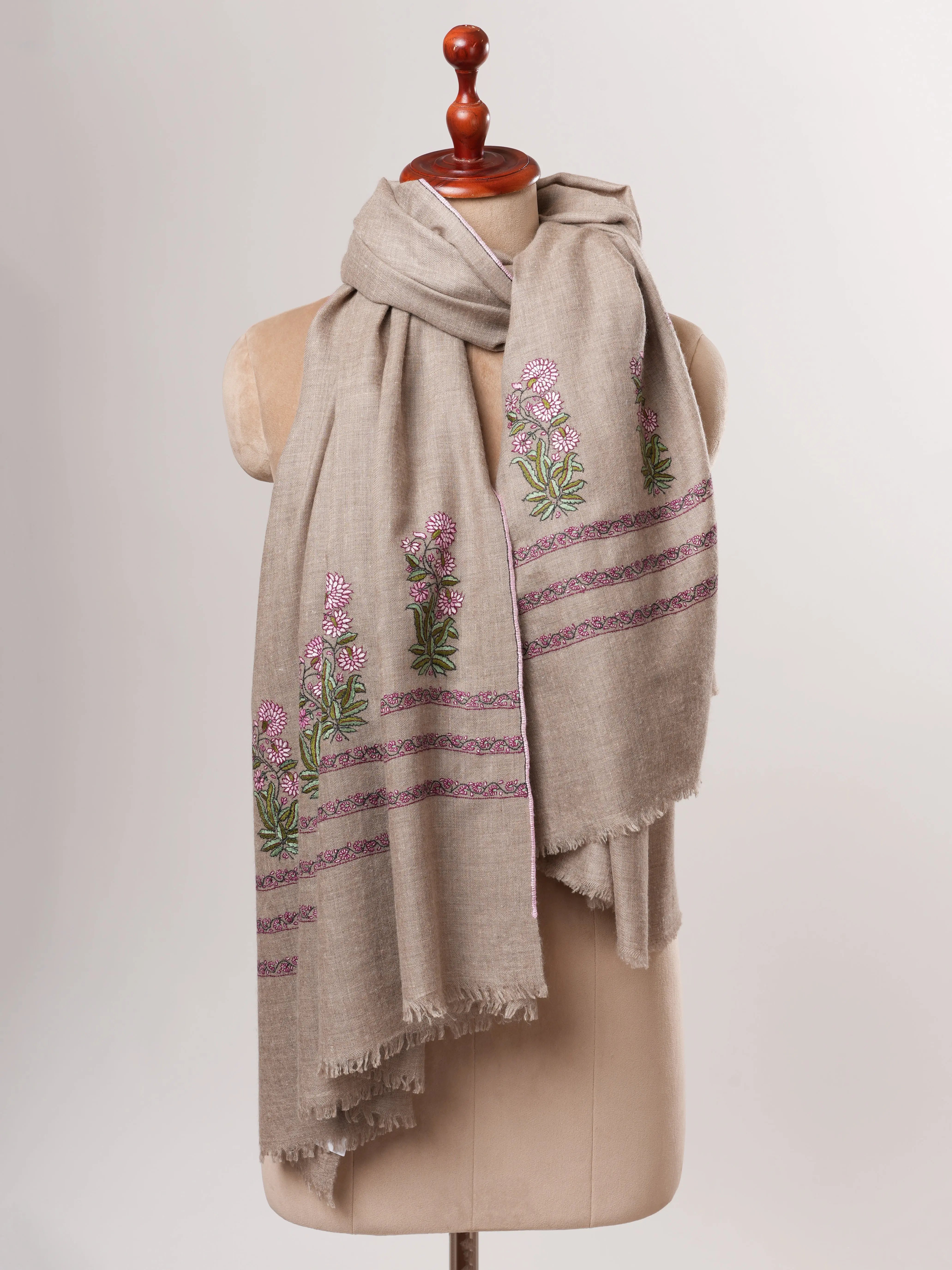 Grey Pashmina Shawl – Handwoven with Mughal Motif Palla Embroidery Shahkaar