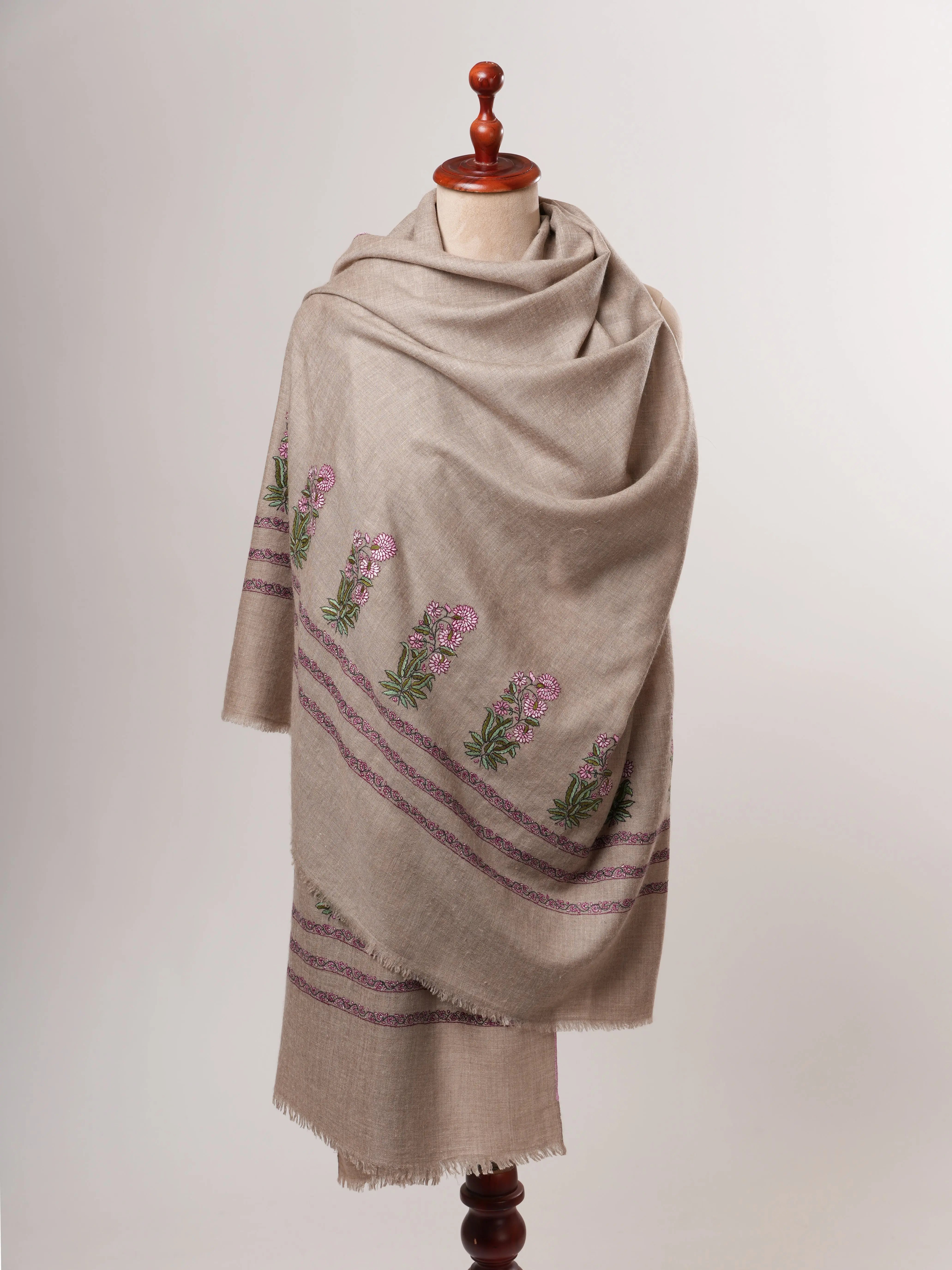 Grey Pashmina Shawl – Handwoven with Mughal Motif Palla Embroidery Shahkaar