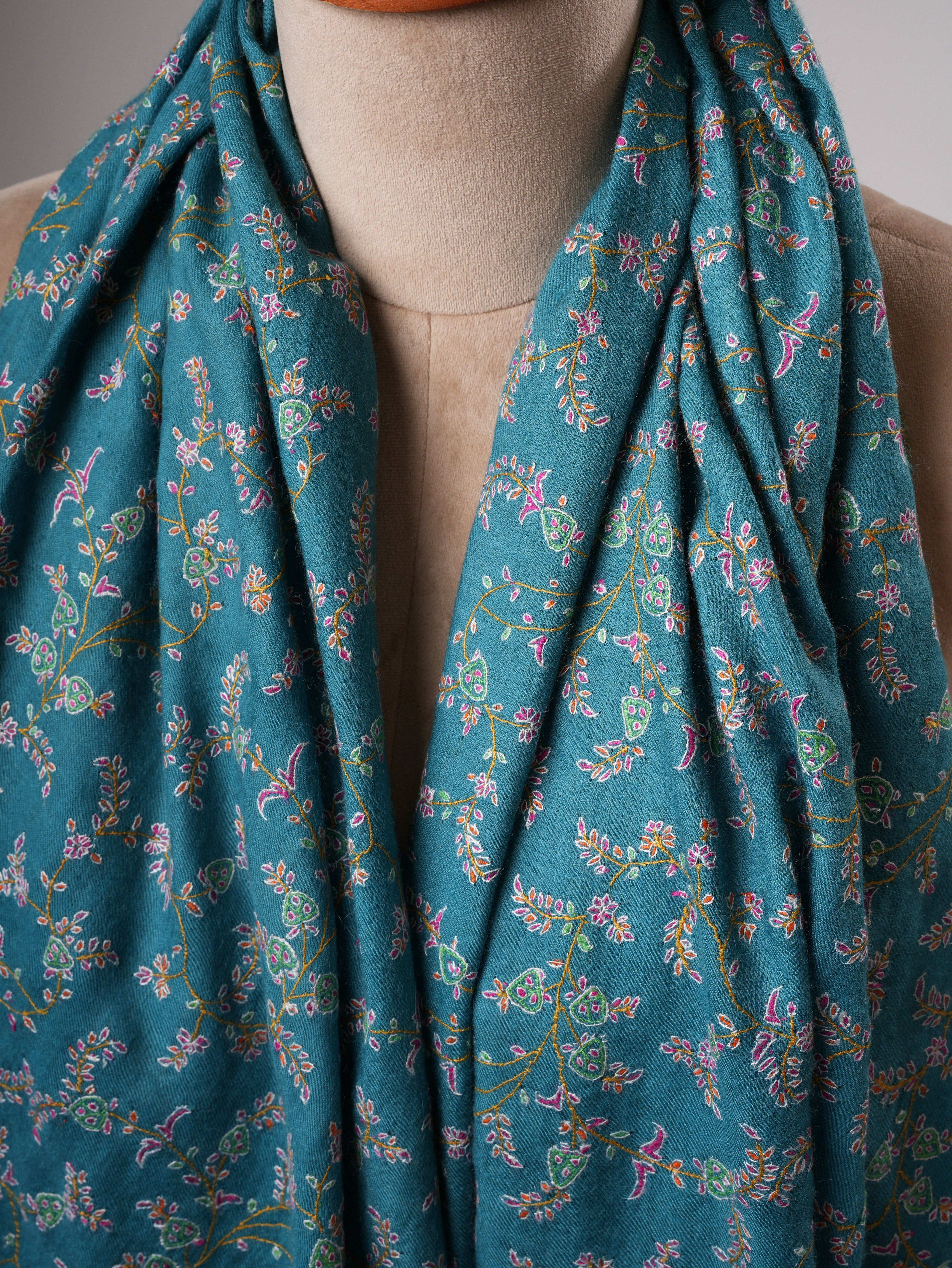 Fine Detailed Sozni Embroidered Lightweight Pashmina Shawl Shahkaar