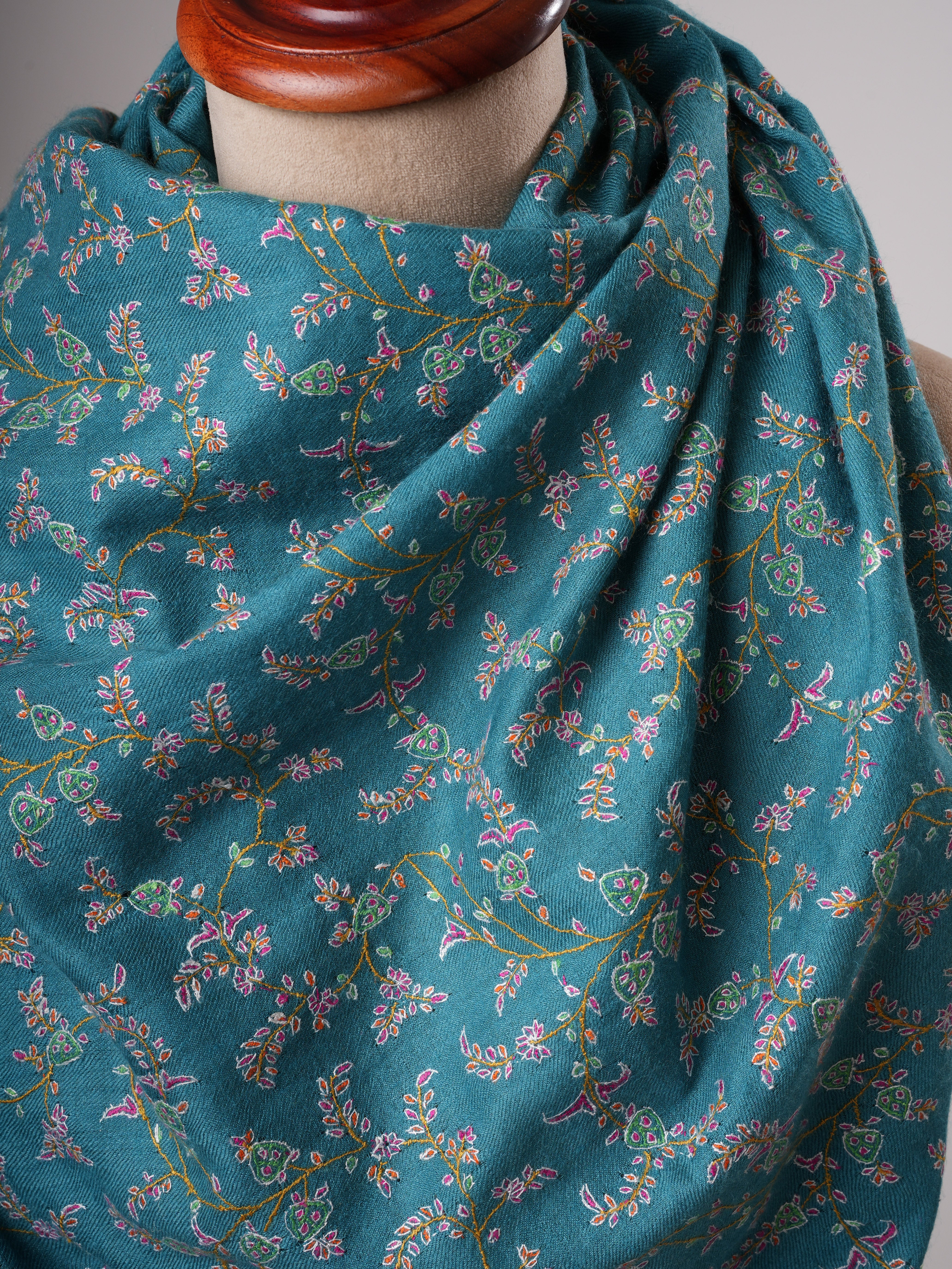 Fine Detailed Sozni Embroidered Lightweight Pashmina Shawl Shahkaar