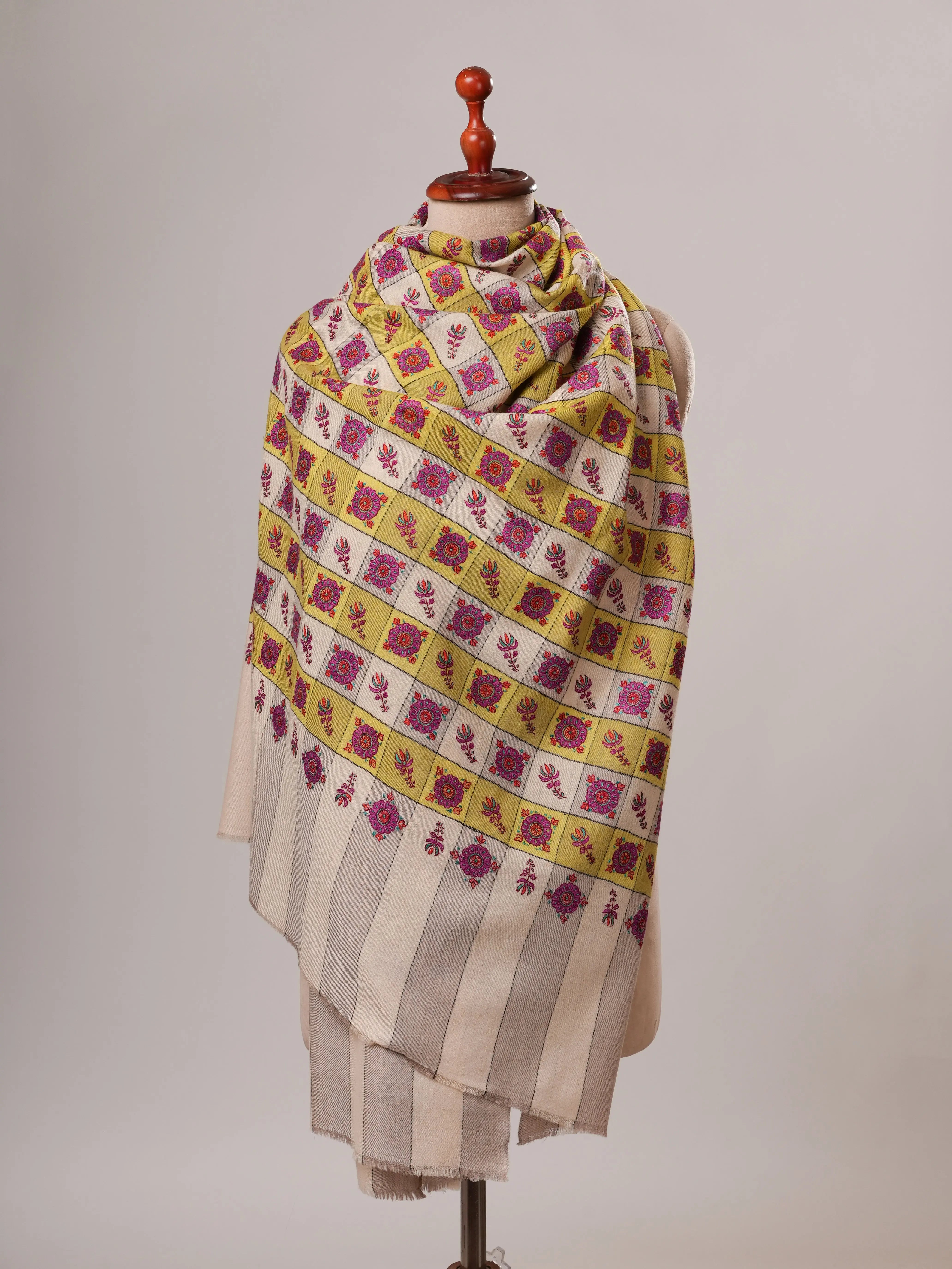 Buteh Hand Embroidered Fine Wool Shawl Shahkaar