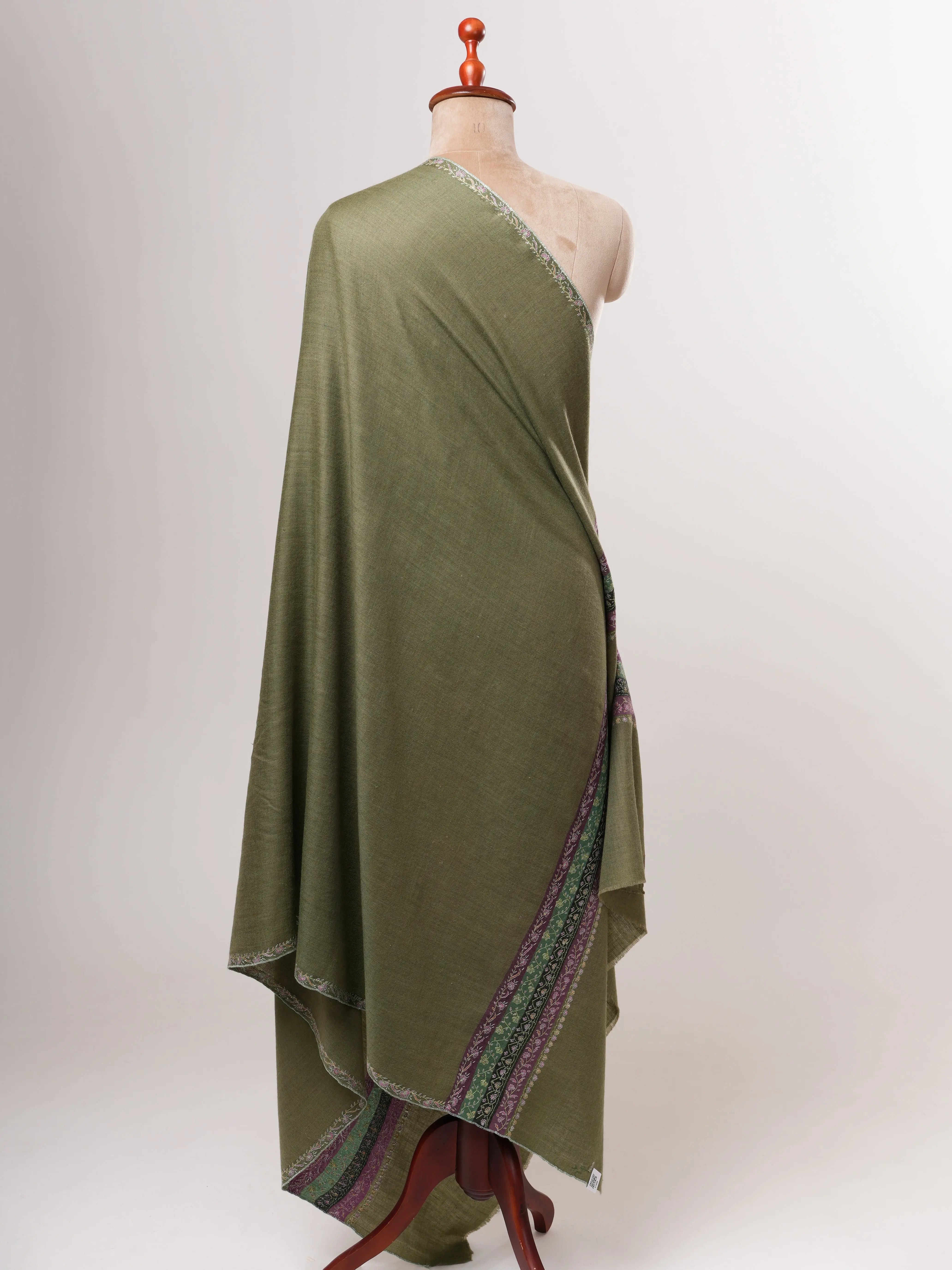 Moss Green Pashmina Shawl – Handwoven with Sozni Palla Embroidery Shahkaar