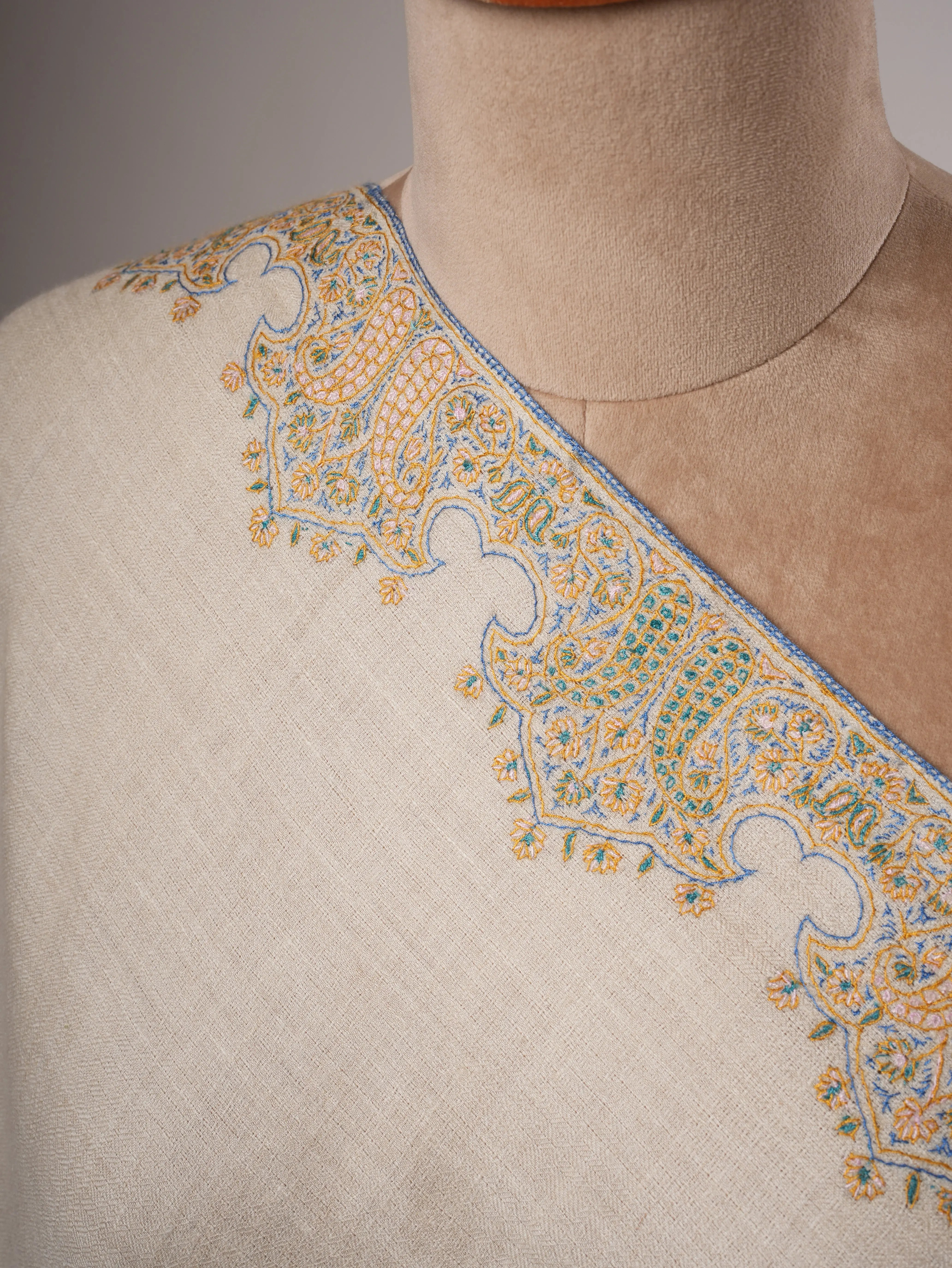 Ivory Kashmiri Pashmina Shawl – Mughal Motif Kalamdaur Embroidery Shahkaar
