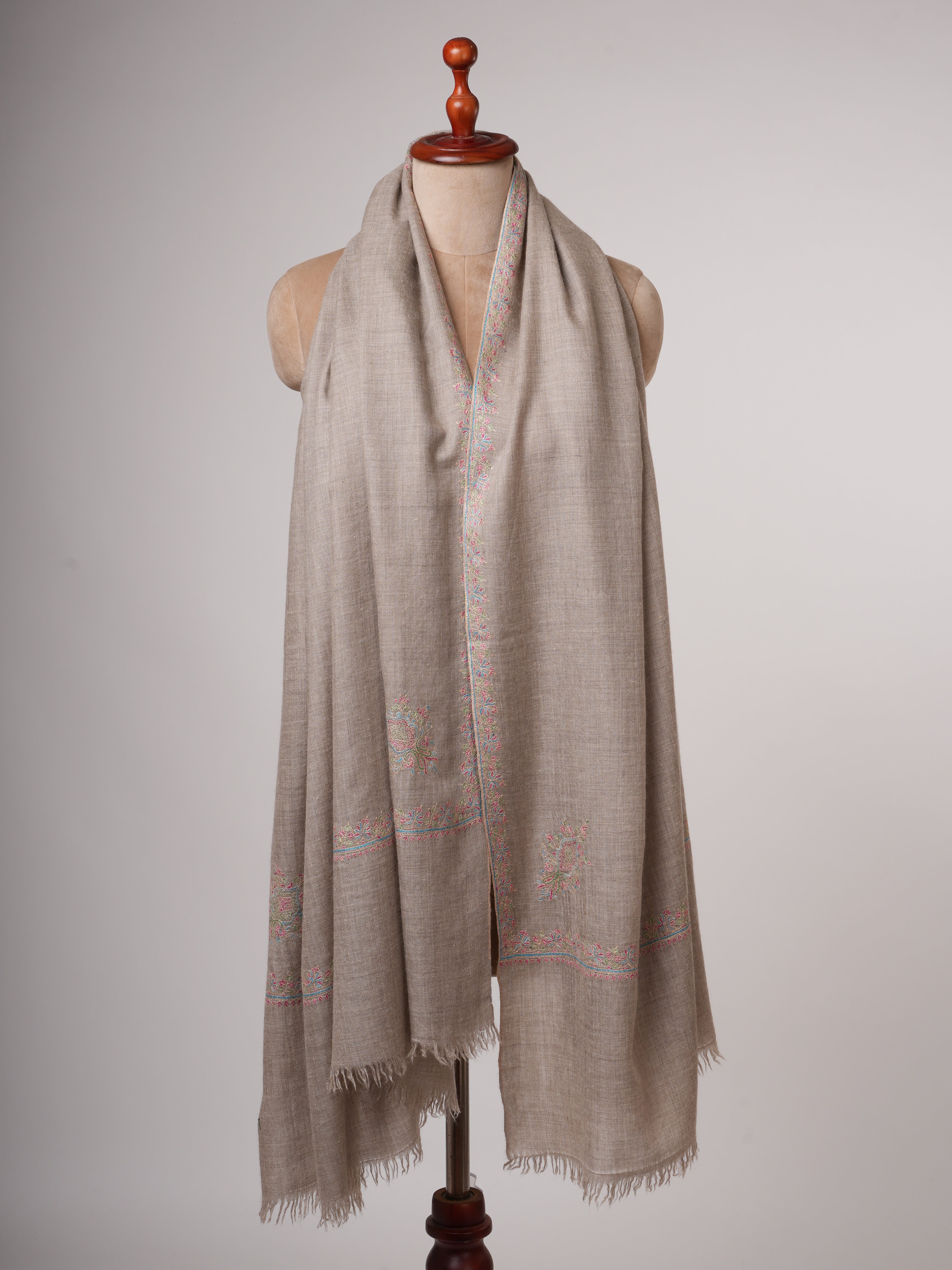 Natural Grey Fine Pashmina Shawl with Hashia Embroidery – Soft & Luxurious