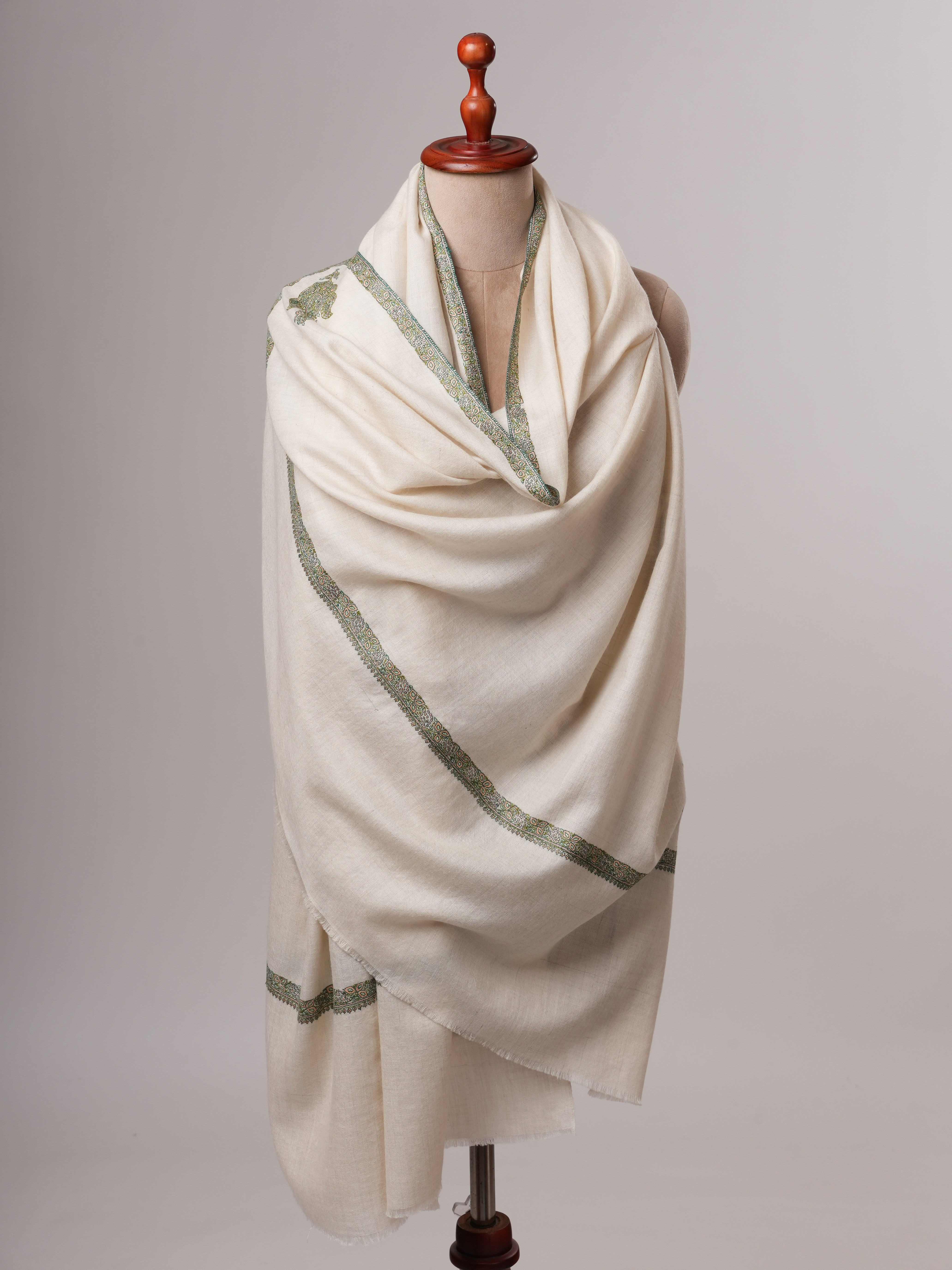 Hashia Sozni Embroidered Shahkaar Pashmina Shawl Shahkaar