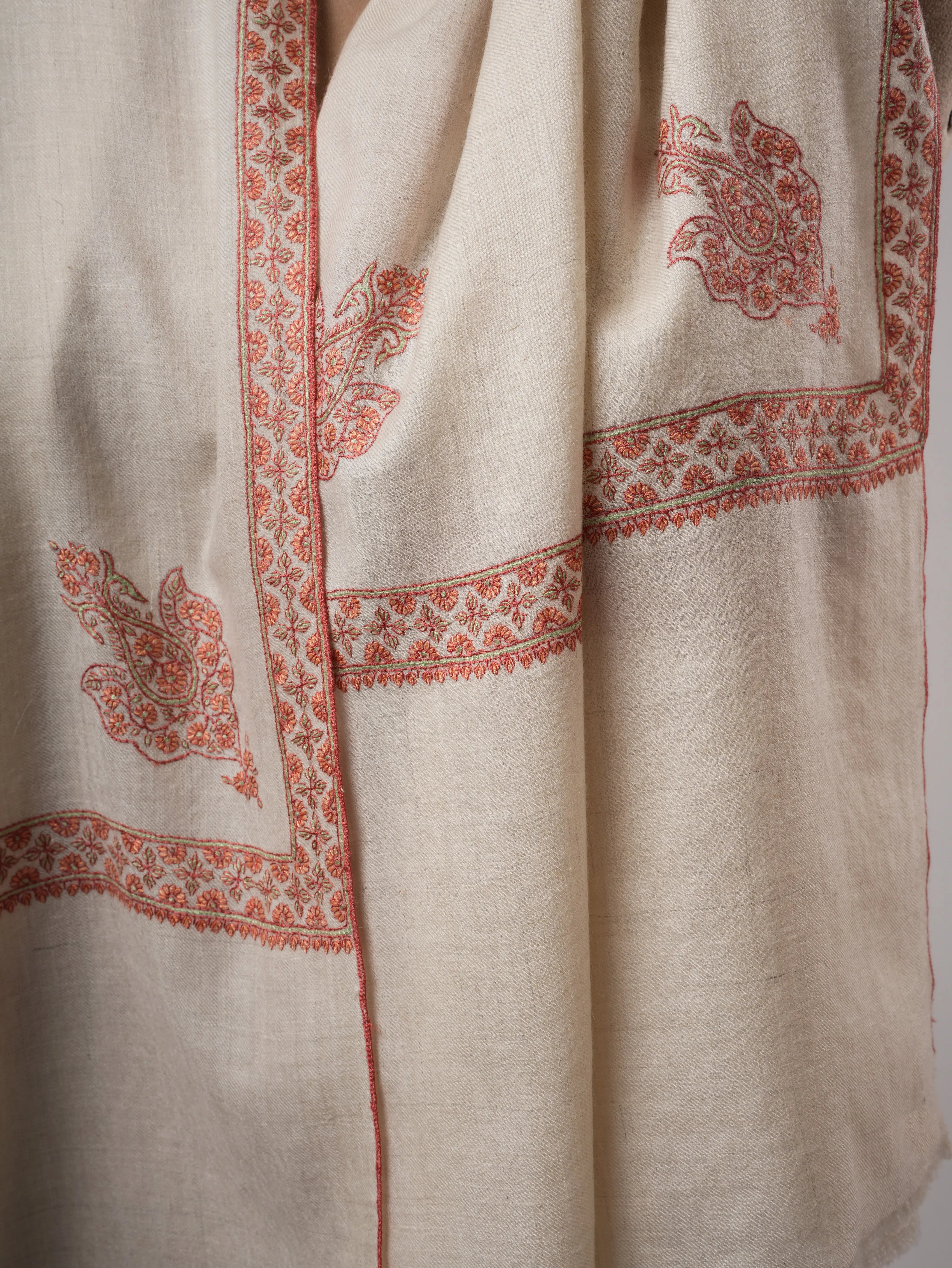 Natural Ivory Baby Soft Kashmiri Pashmina Shawl – Hand Embroidered Hashia Border Shahkaar