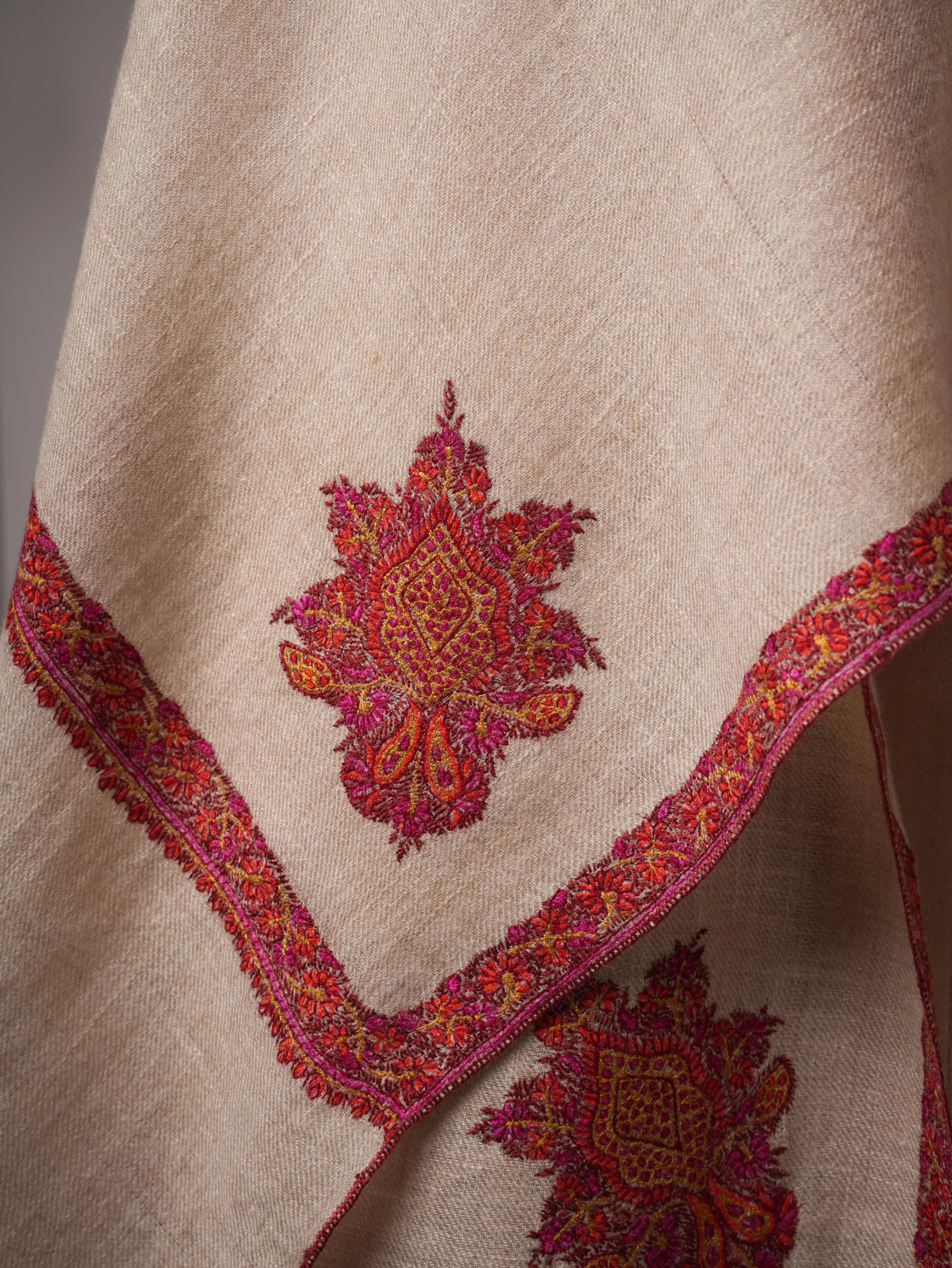 Off White Soft Pashmina Shawl with Hashia Hand Embroidery Shahkaar