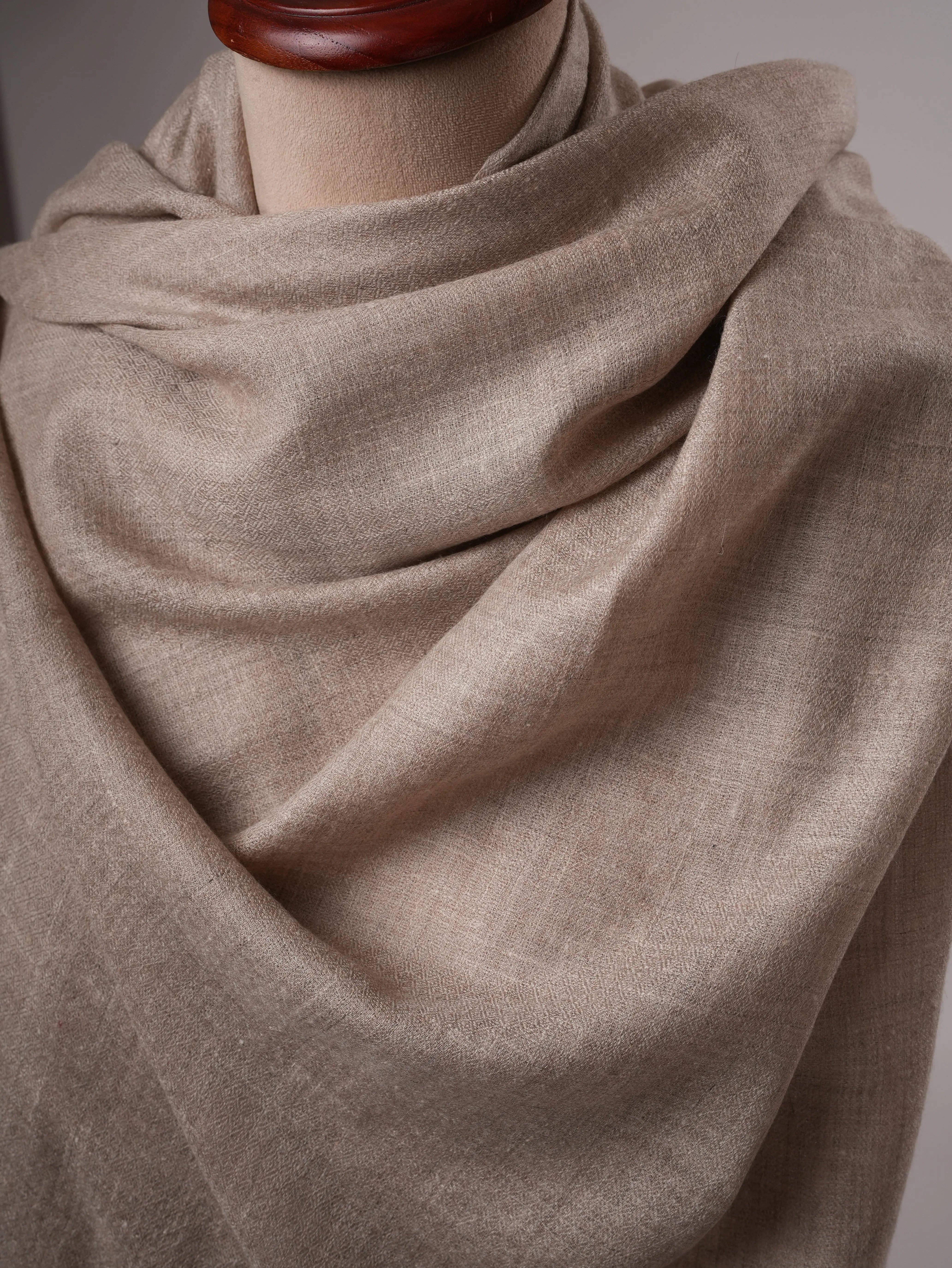 Handwoven Natural Grey Pashmina Shawl with Red Edges Shahkaar