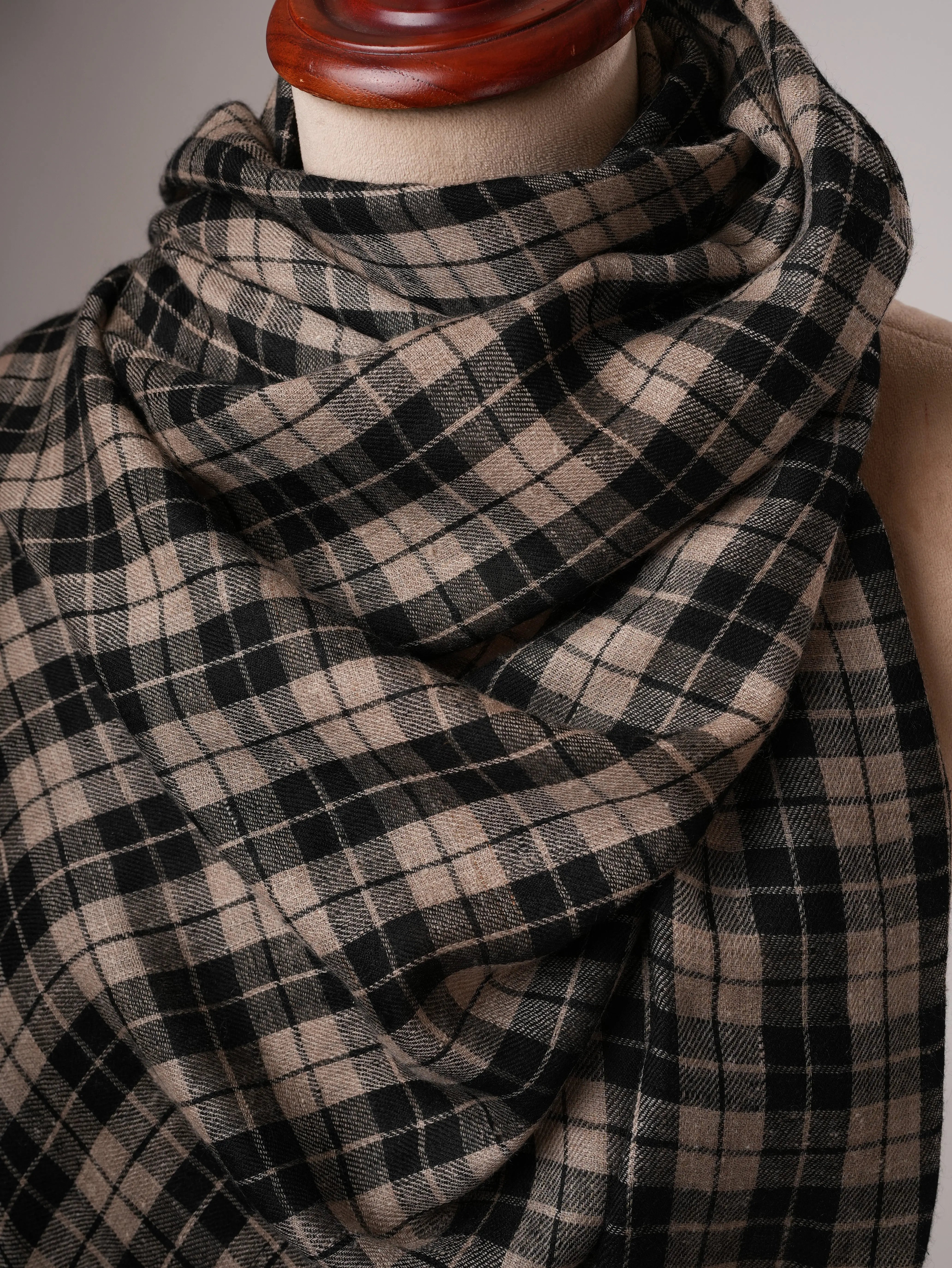 Handloomed Black and Grey Check Pashmina Shawl Shahkaar