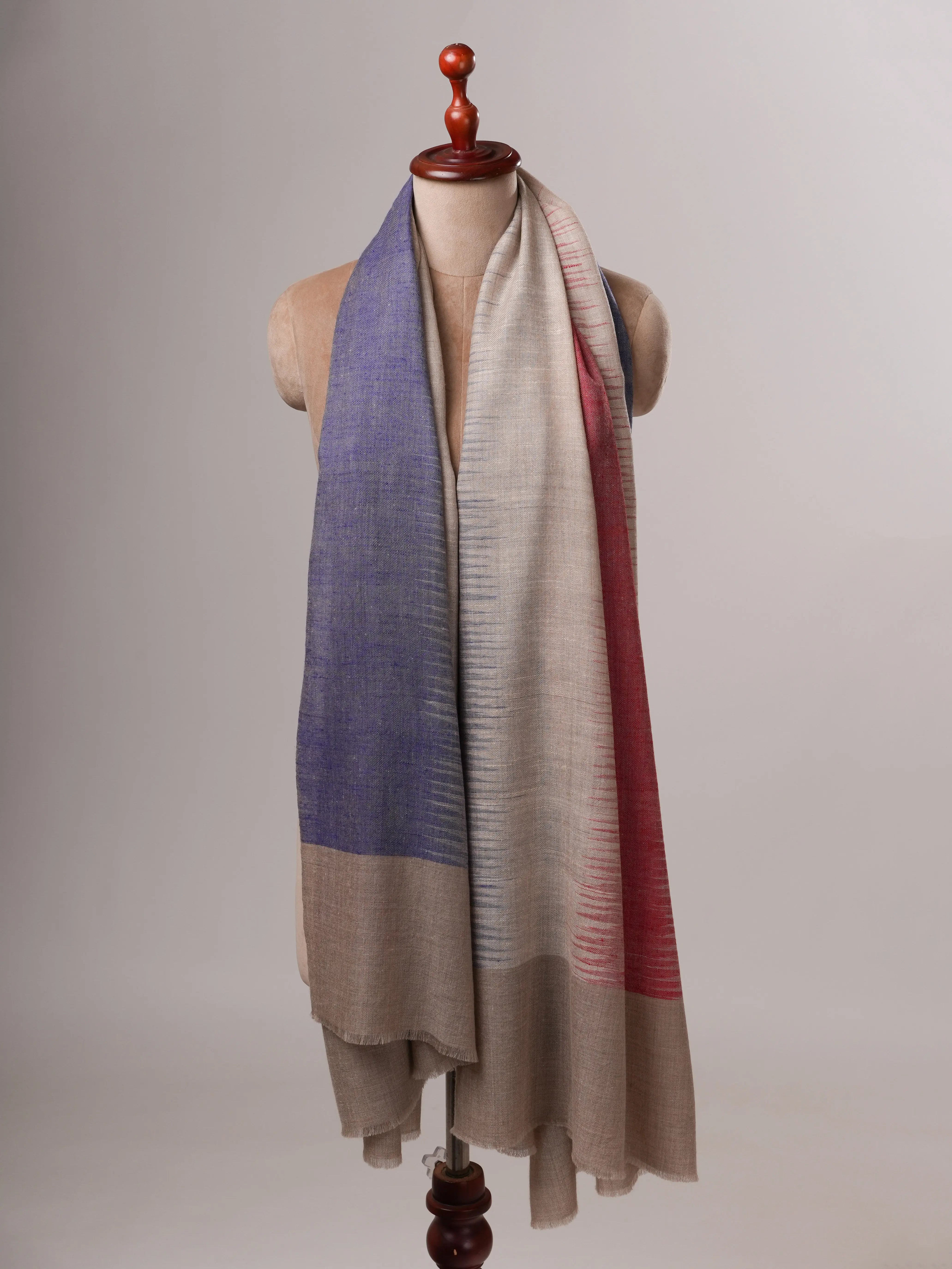 Artisan Crafted Featherlight Handloomed Ikat Pashmina Shawl Shahkaar
