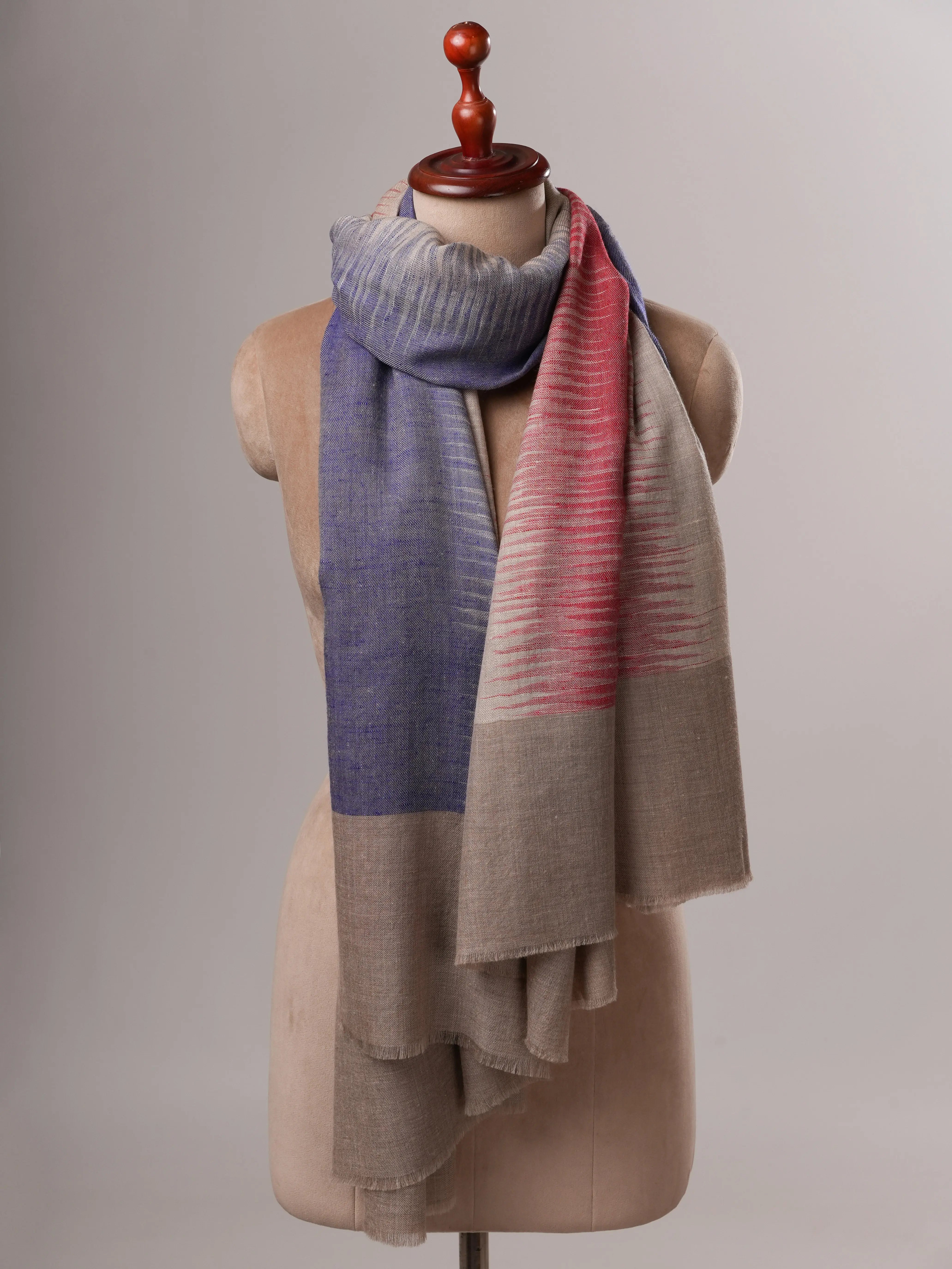 Artisan Crafted Featherlight Handloomed Ikat Pashmina Shawl Shahkaar