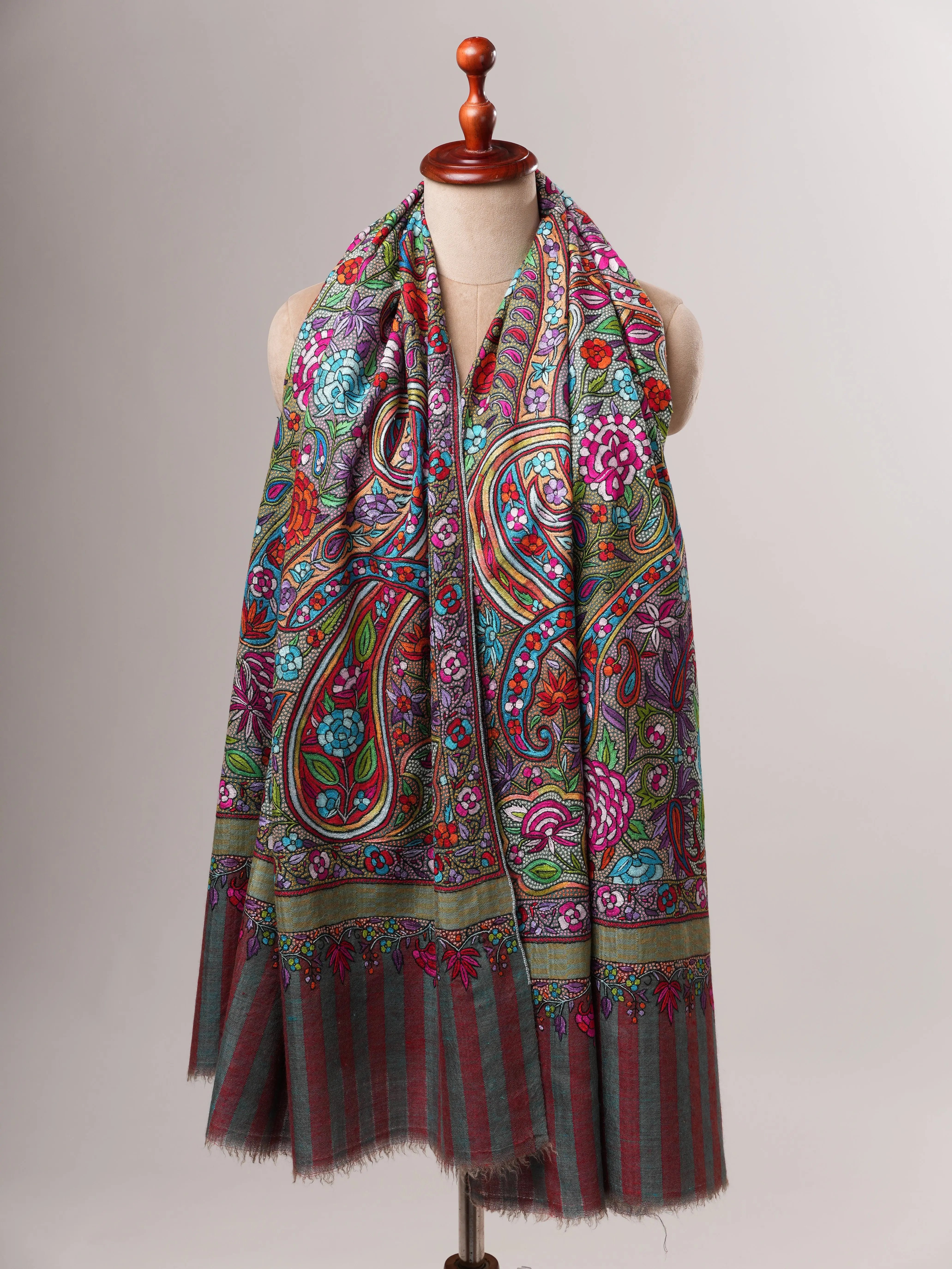 Handwoven Pashmina Jamavar Shawl with Papermachie Detailing Shahkaar